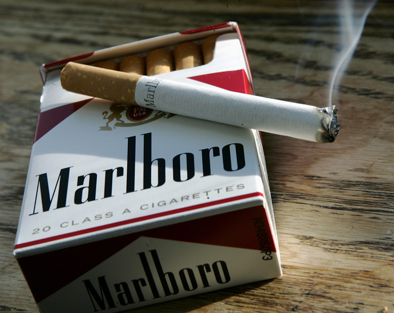 altria cigarettes Altria to spin off Philip Morris International