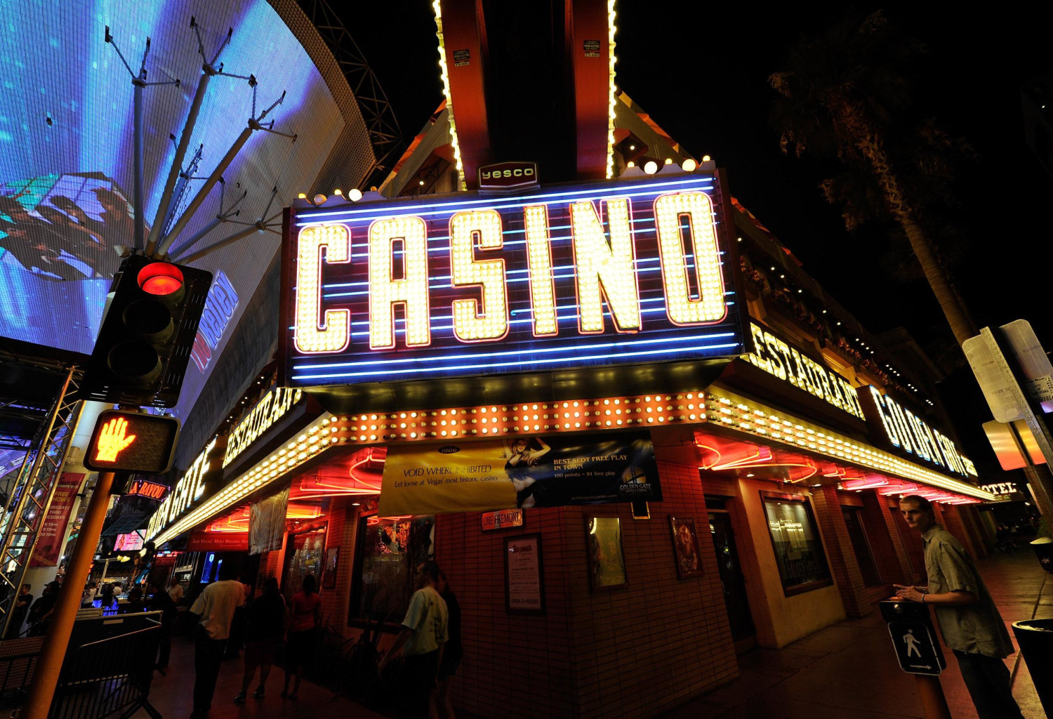 2 Las Vegas Hotels to Begin Accepting Bitcoins