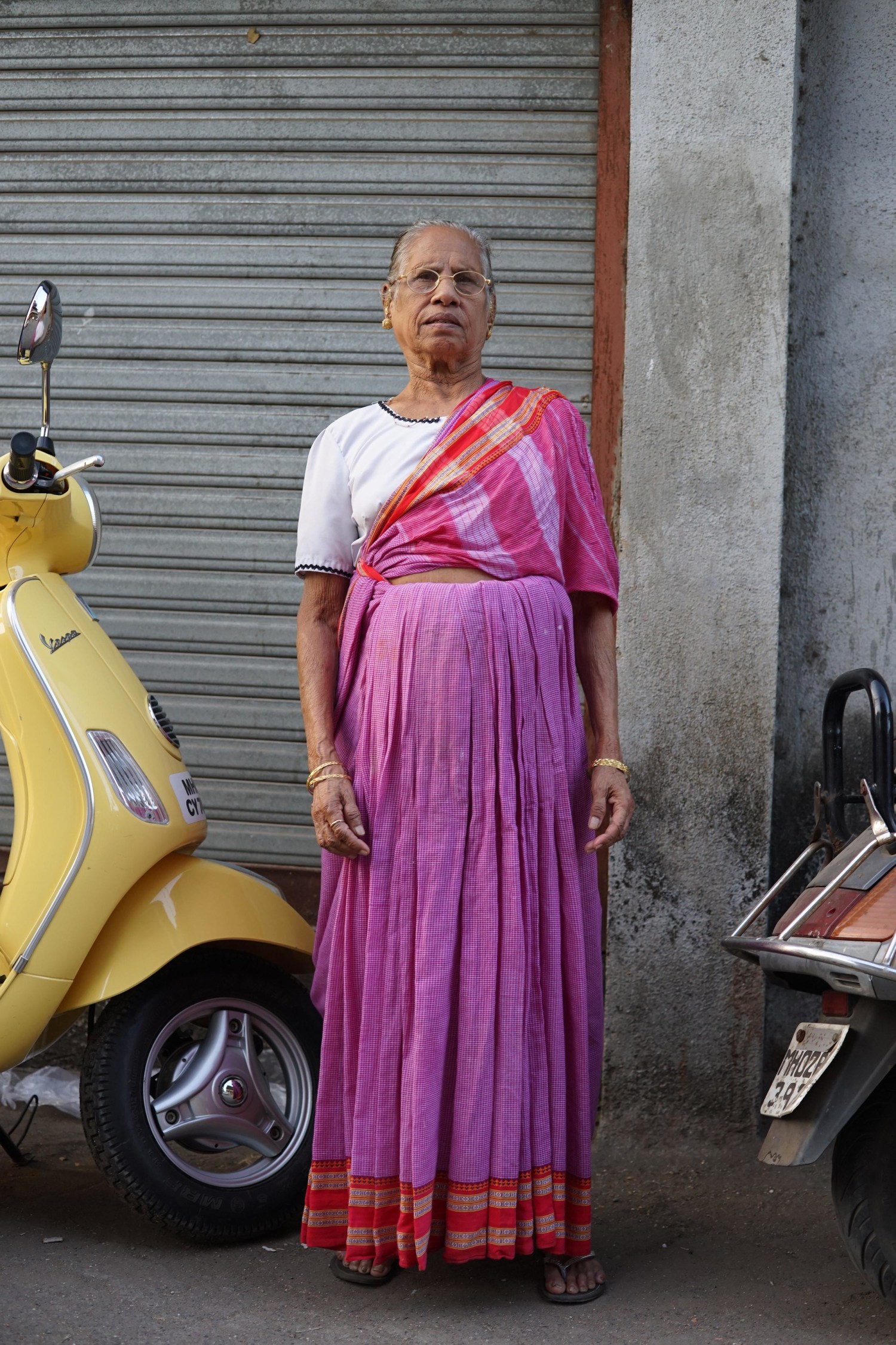 South Asian Street Style: Artist Photographs Fashionable Aunties