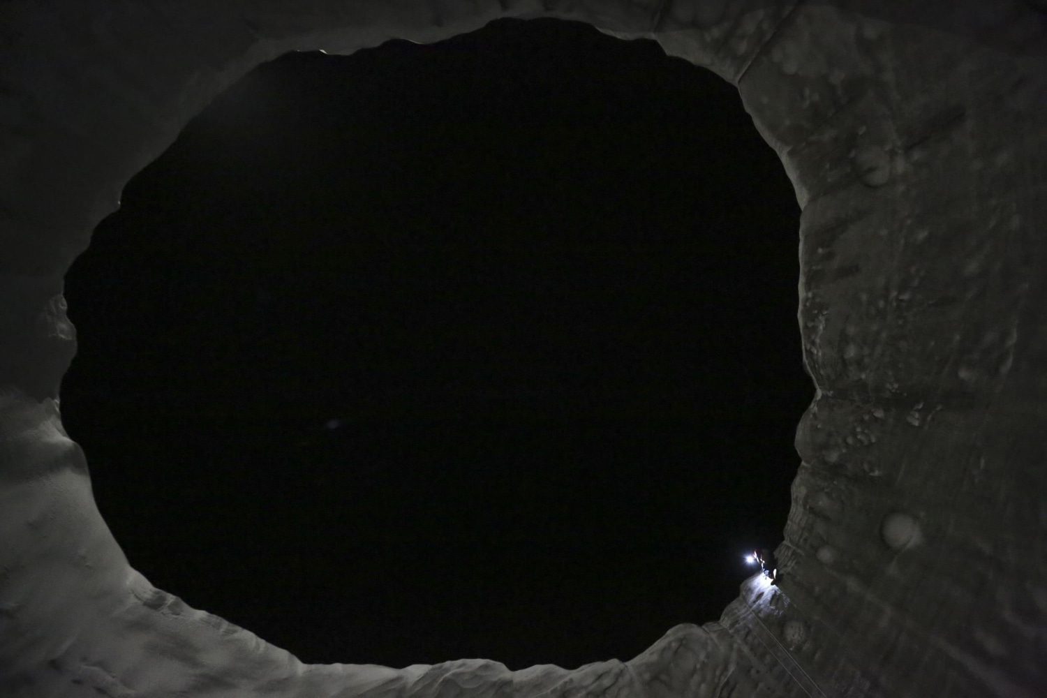 暗黒回廊 25th 北米 pc141121-siberia-crater-mn-02.jpg