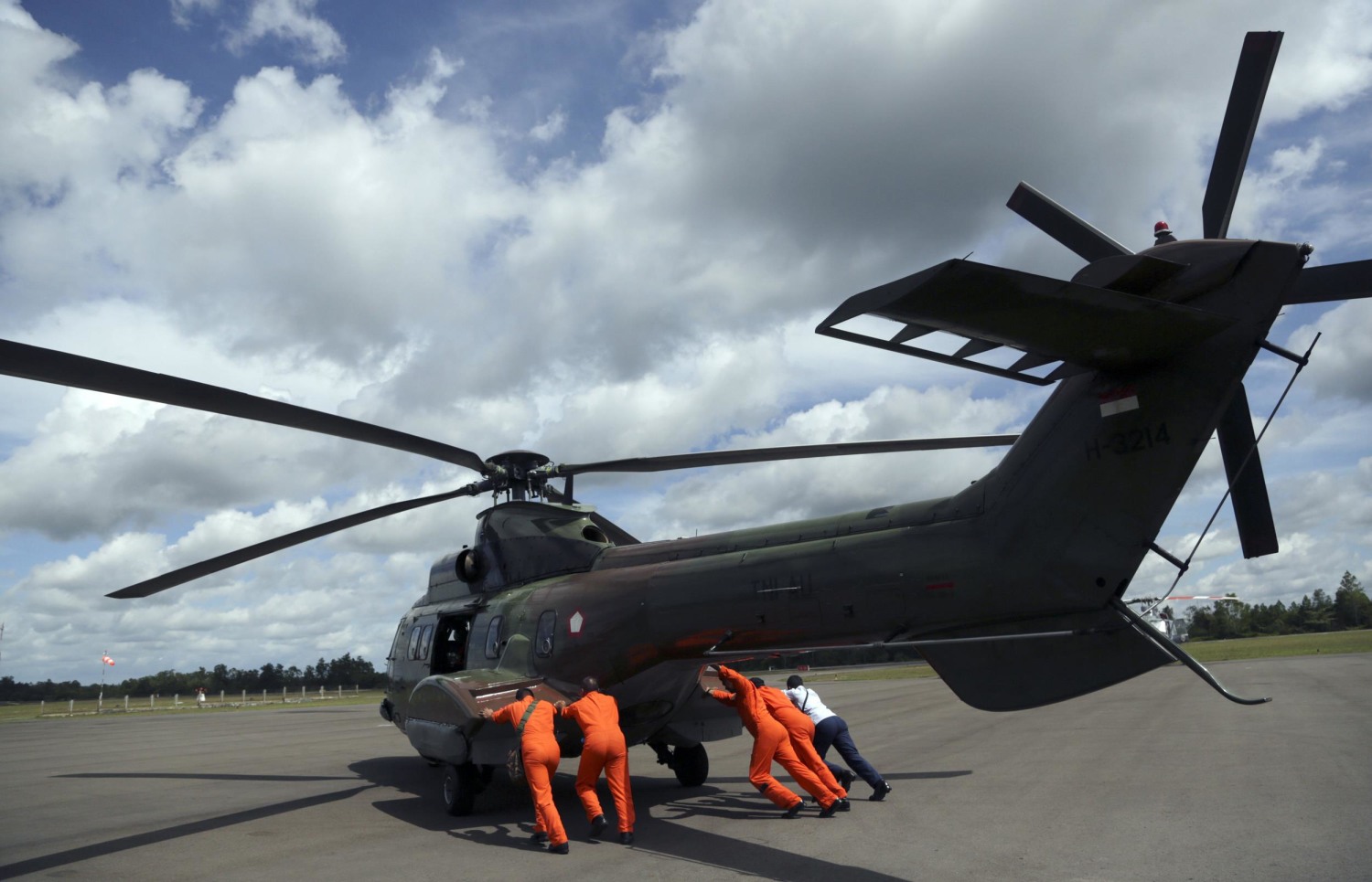 AirAsia Flight 8501: Second Black Box Retrieved From Java Sea