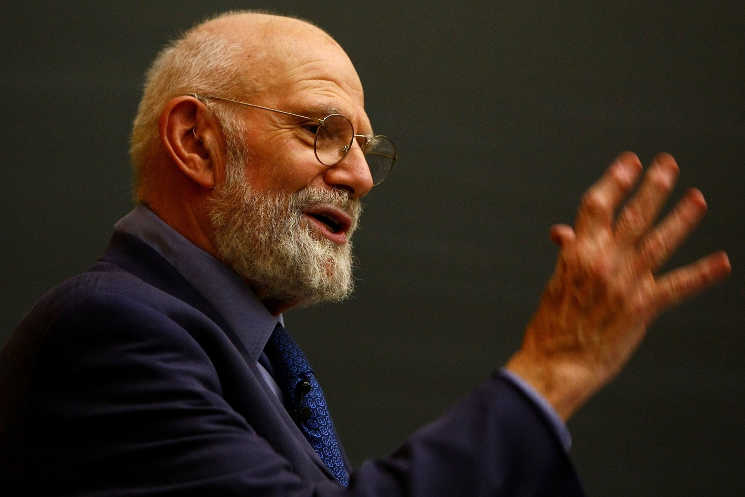 Awakenings' Author, Famed Neurologist Oliver Sacks Dies at 82