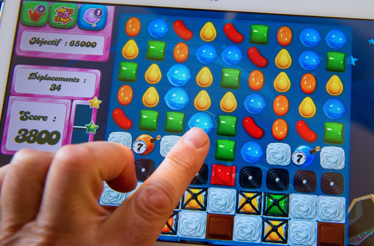 Video Game Juggernaut Activision Blizzard to Buy 'Candy Crush