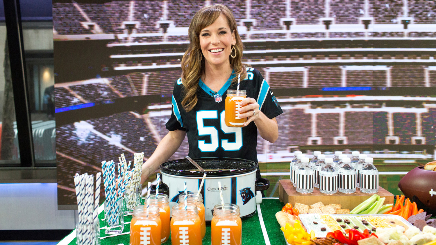 How to host a winning Super Bowl party — from food to décor