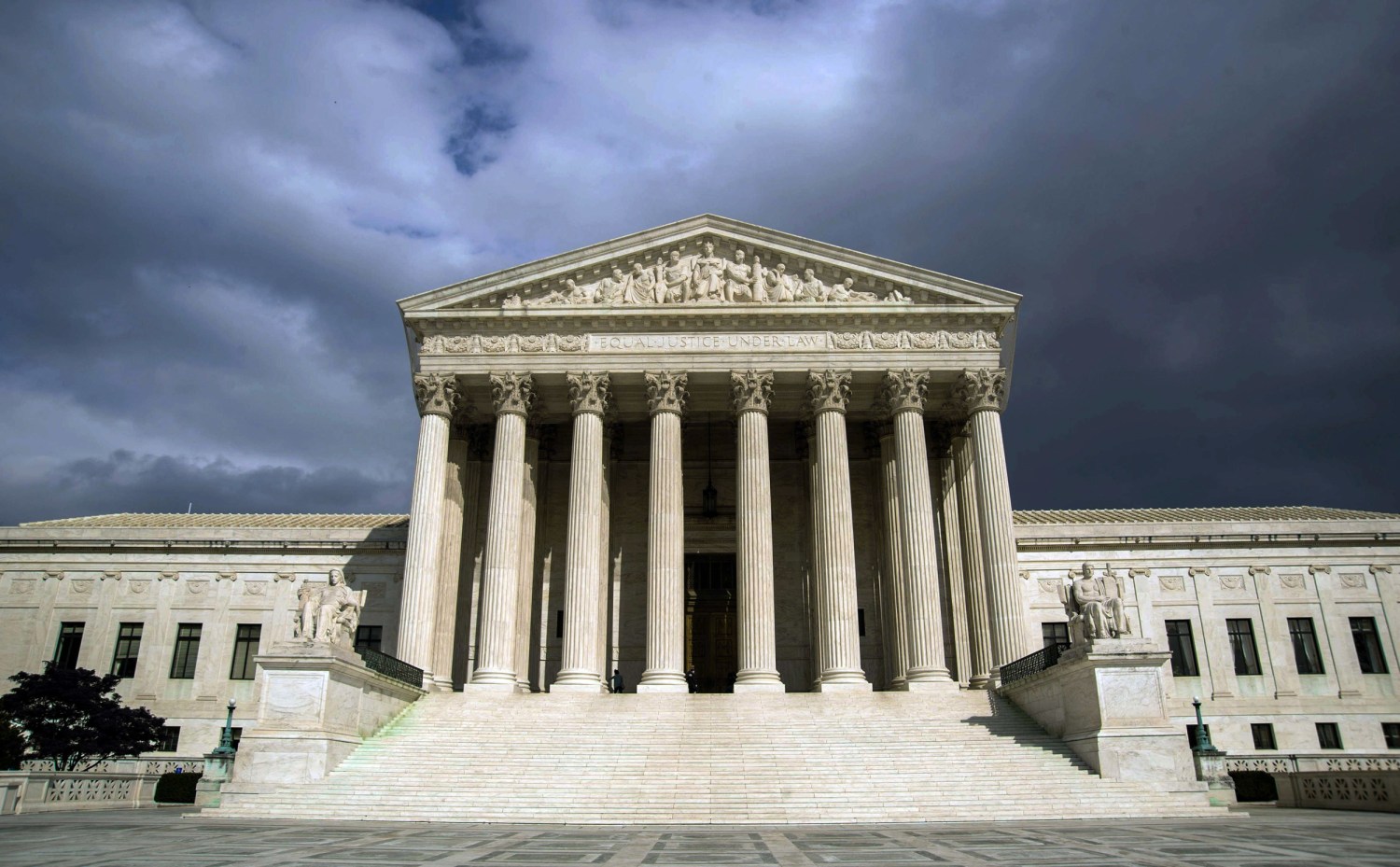 Drawing Of The United States Supreme Court Building Background