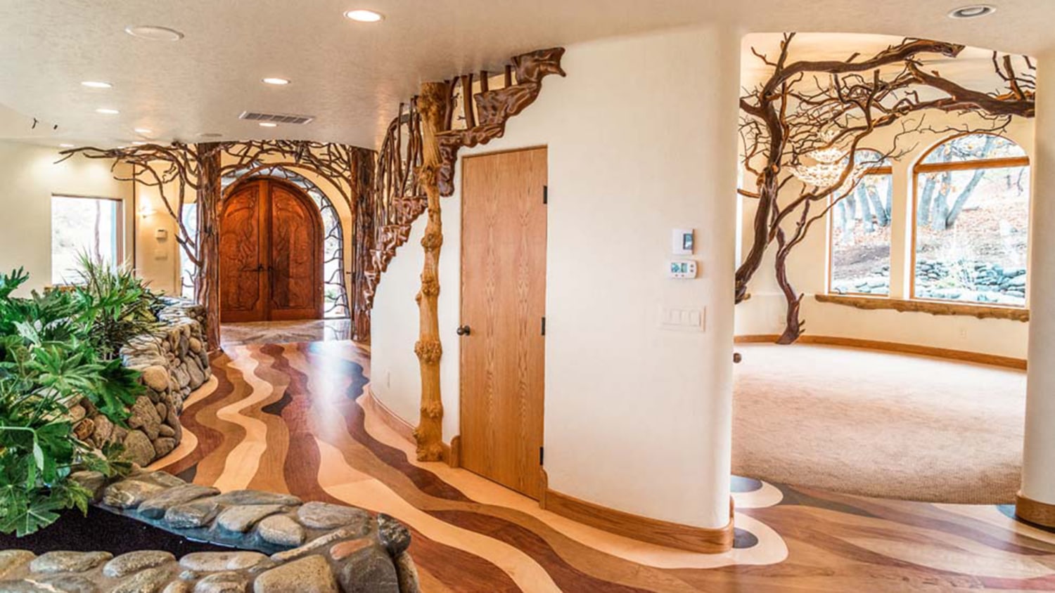 This magical home looks like it came out of 'Lord of the Rings