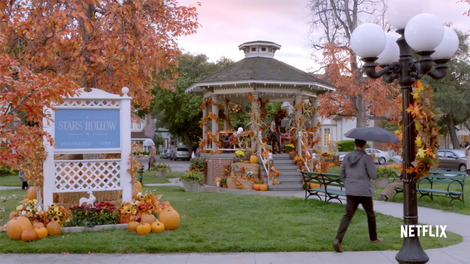 Gilmore Girls fan festival is coming to town that inspired Stars