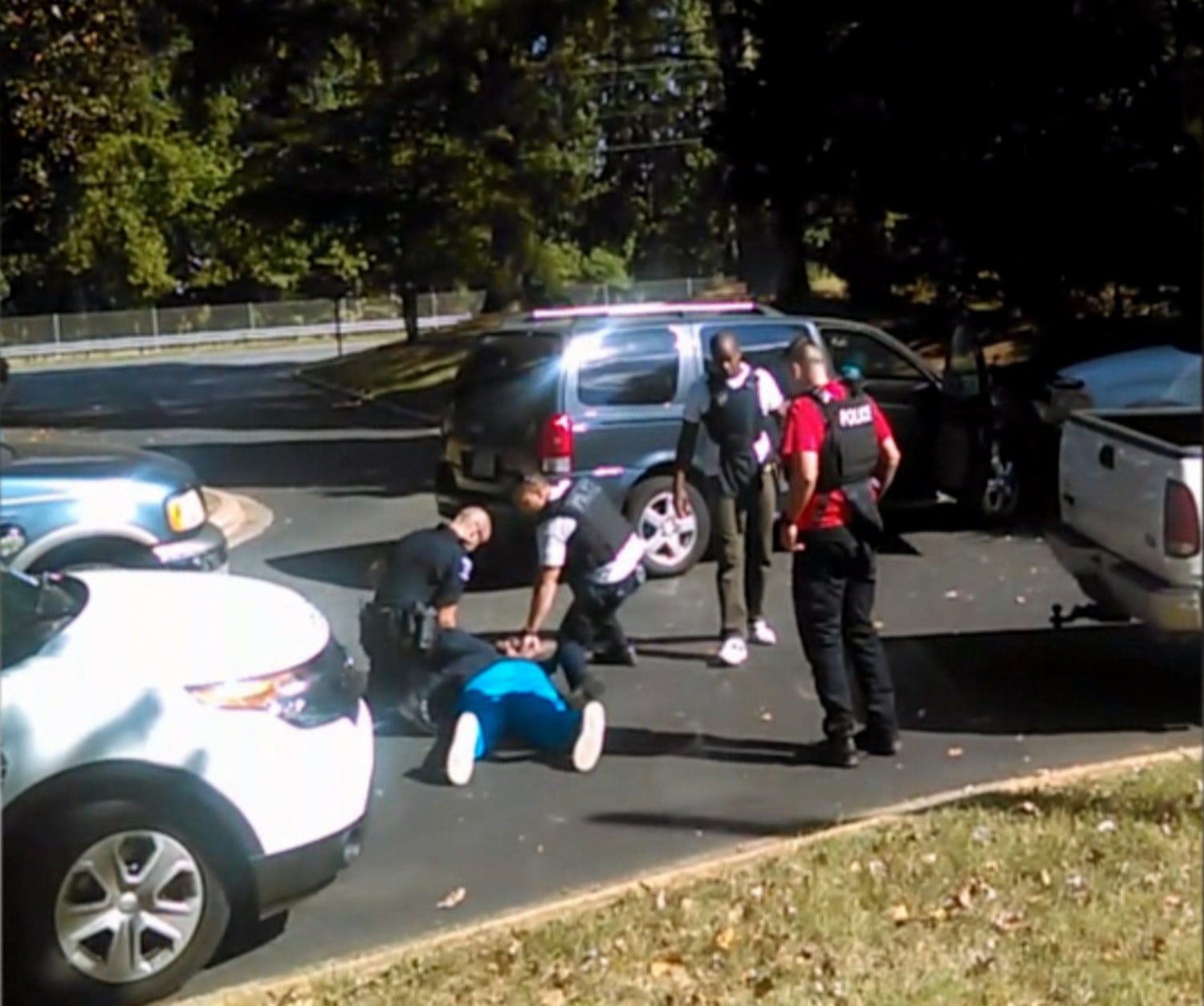 Philadelphia police release dramatic video of deadly drive-by shooting;  gunman sought - ABC7 Los Angeles, image size:1500x1253