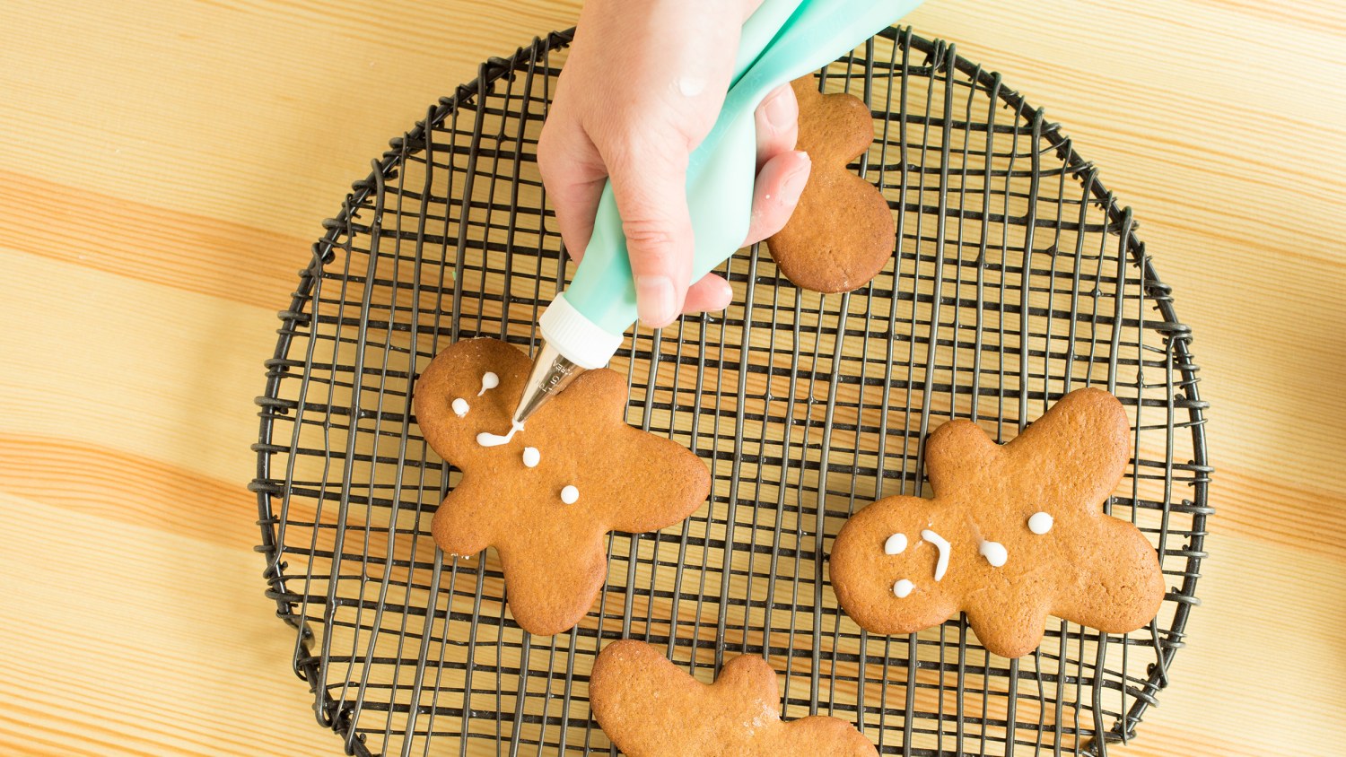 Reusable Parchment-Like Cookie Sheet Liners - Very Smart Ideas