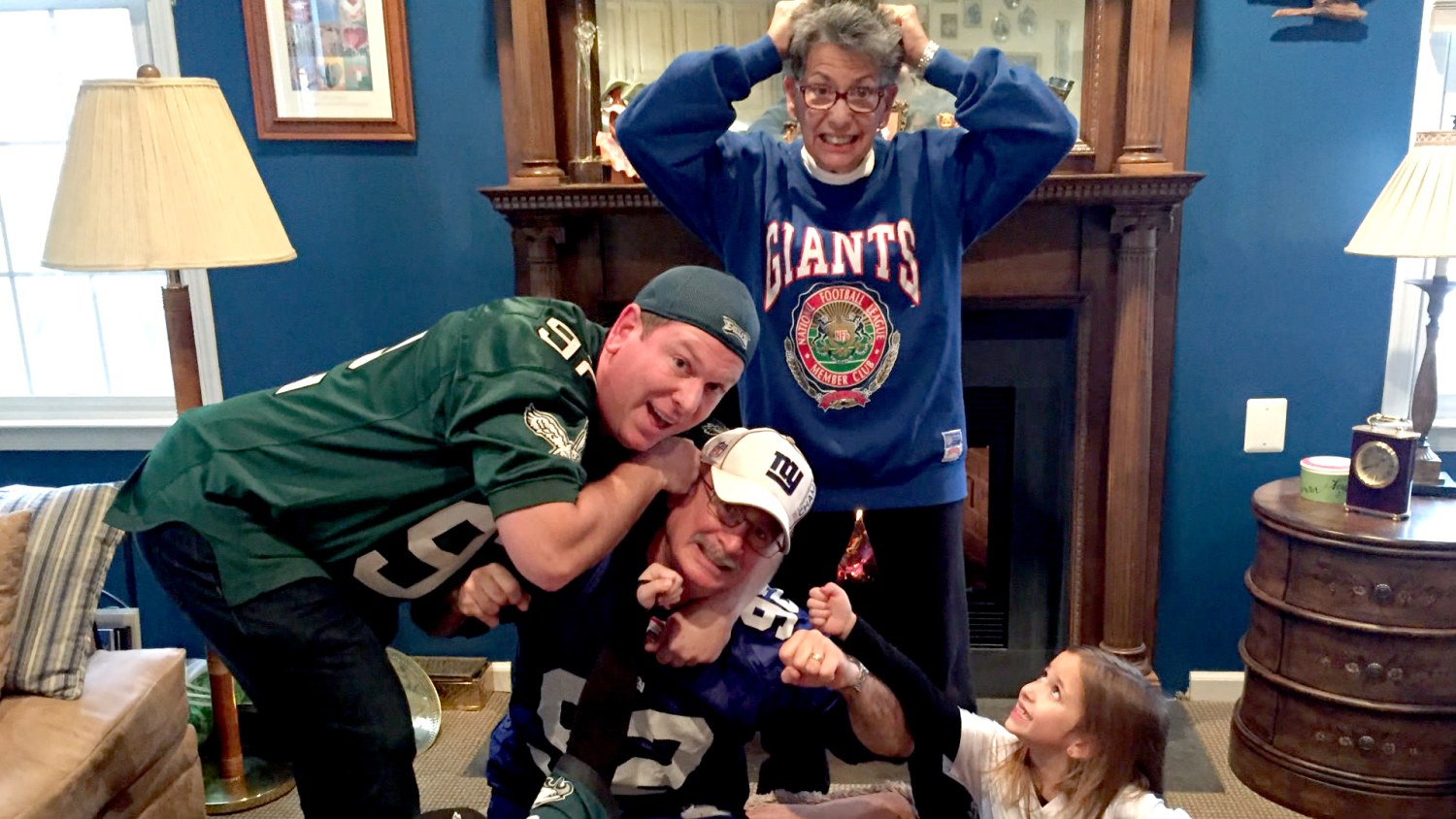 A house divided: Married couples split between Eagles and Giants fans –  Times News Online