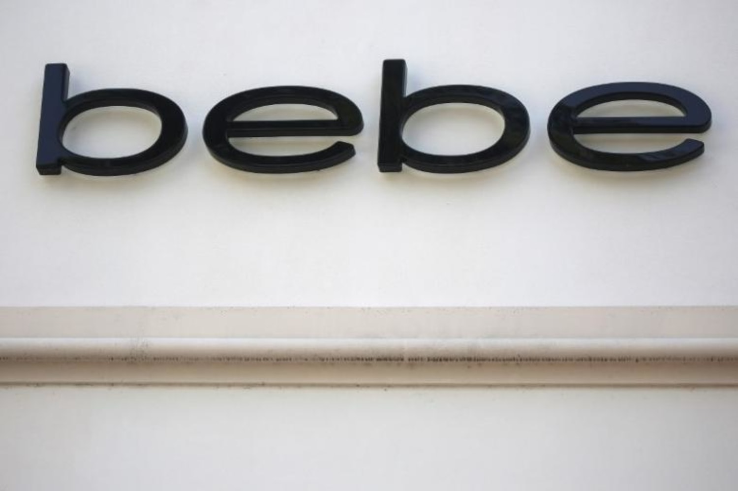 Bebe to Close Stores to Focus on E-Commerce, Report Says