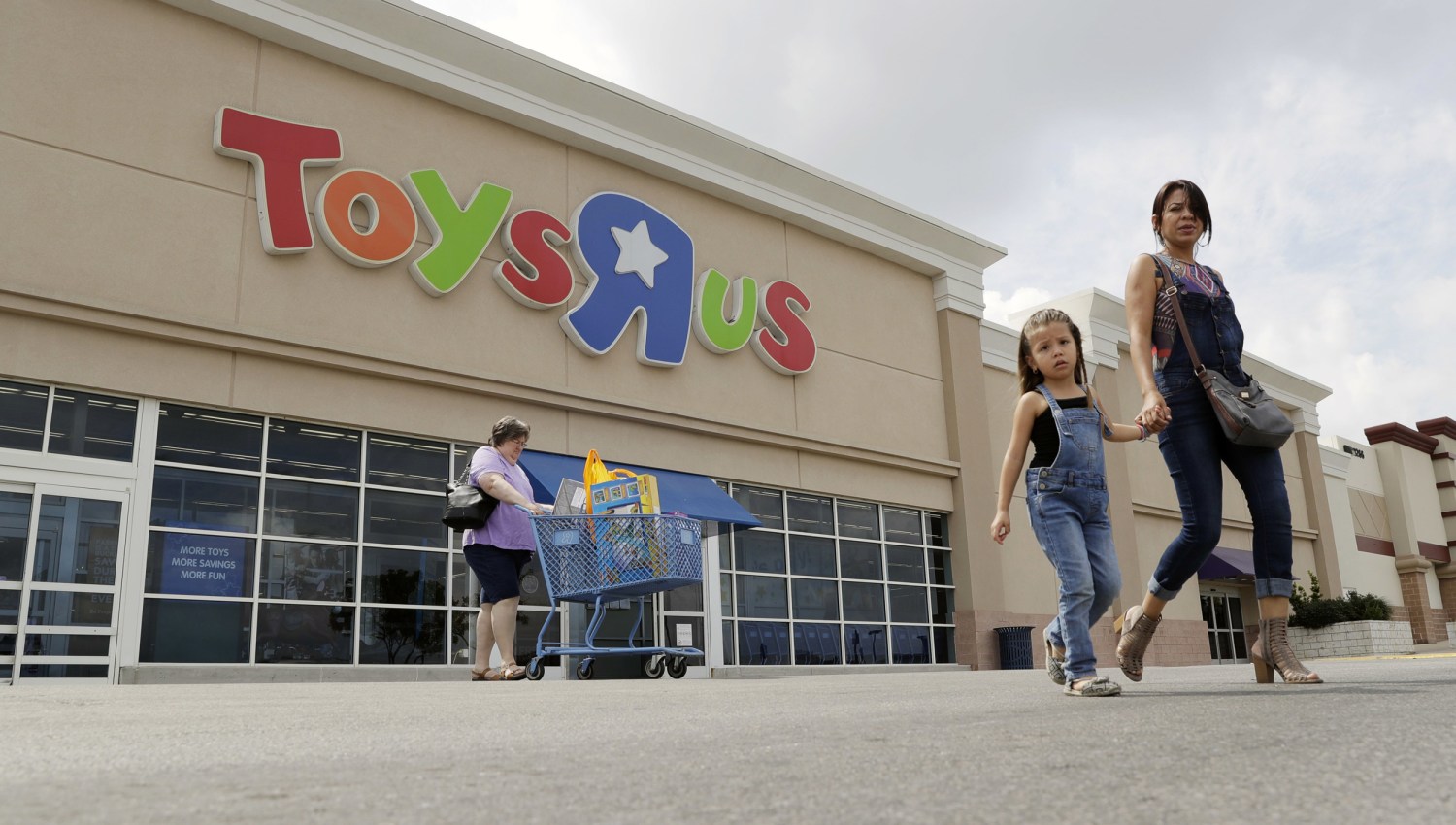 Did Video Games And Ipads Kill Toys R Us - toys r us roblox gift card