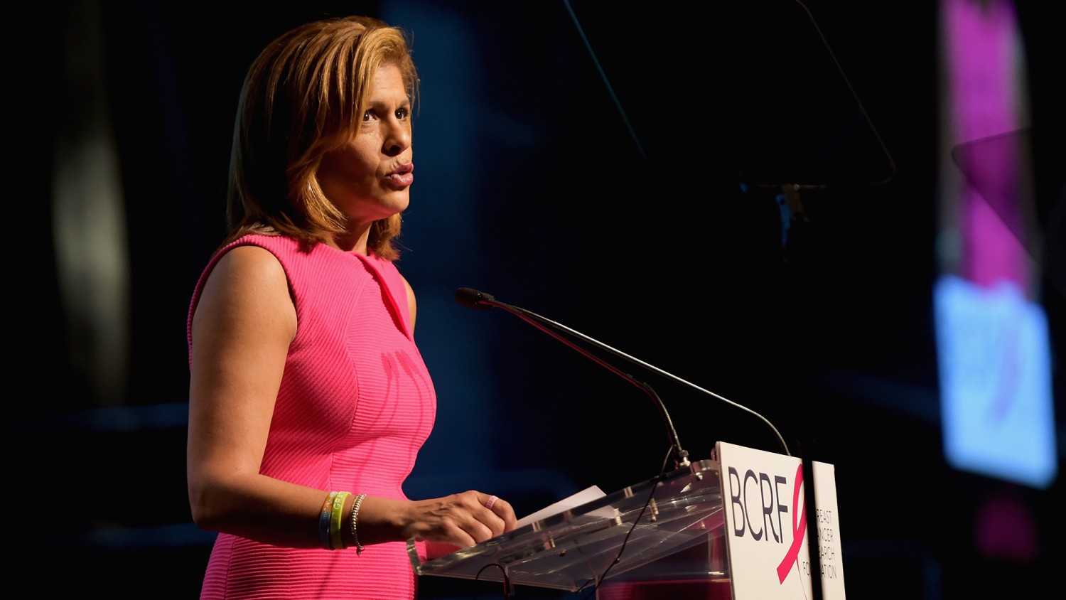 hoda kotb pink dress The Secret to Hoda Kotb's Happiness? Her Kids, Her Work, and a Magic Root Touch-Up Spray