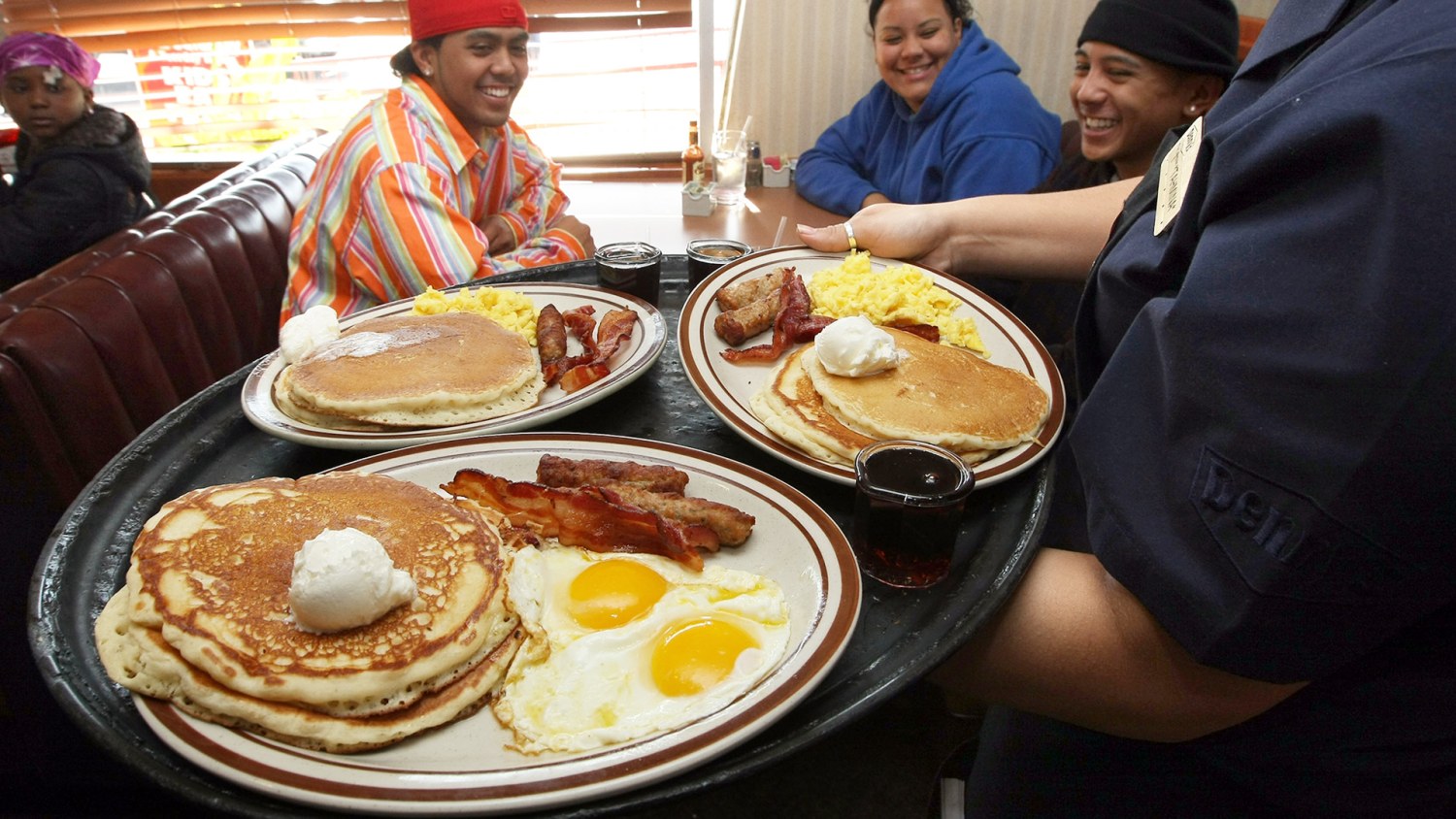 Vegas Denny's a grand slam with diners, Food