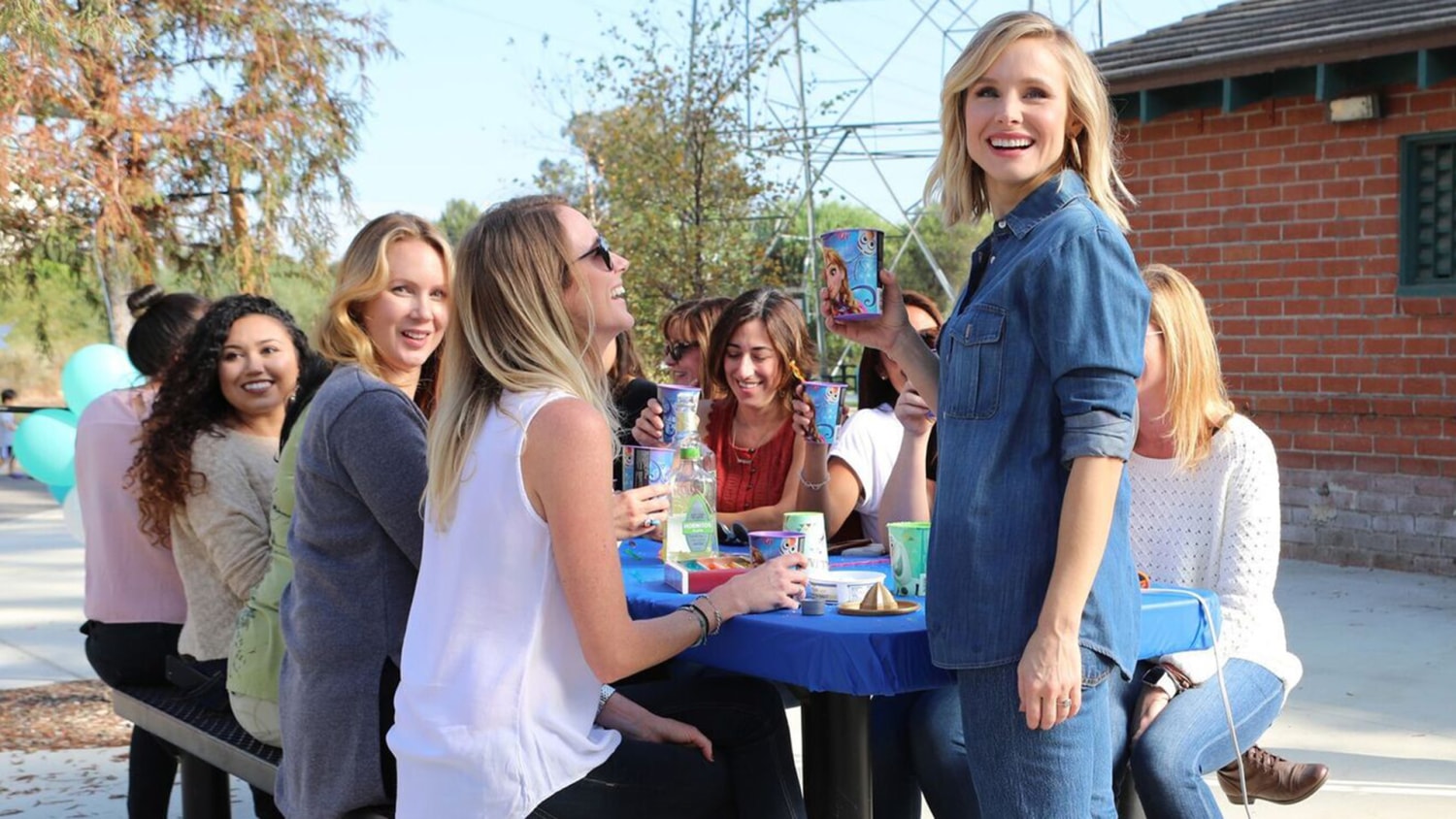 Kristen Bell Shows Men What Labor Feels Like On Momsplaining