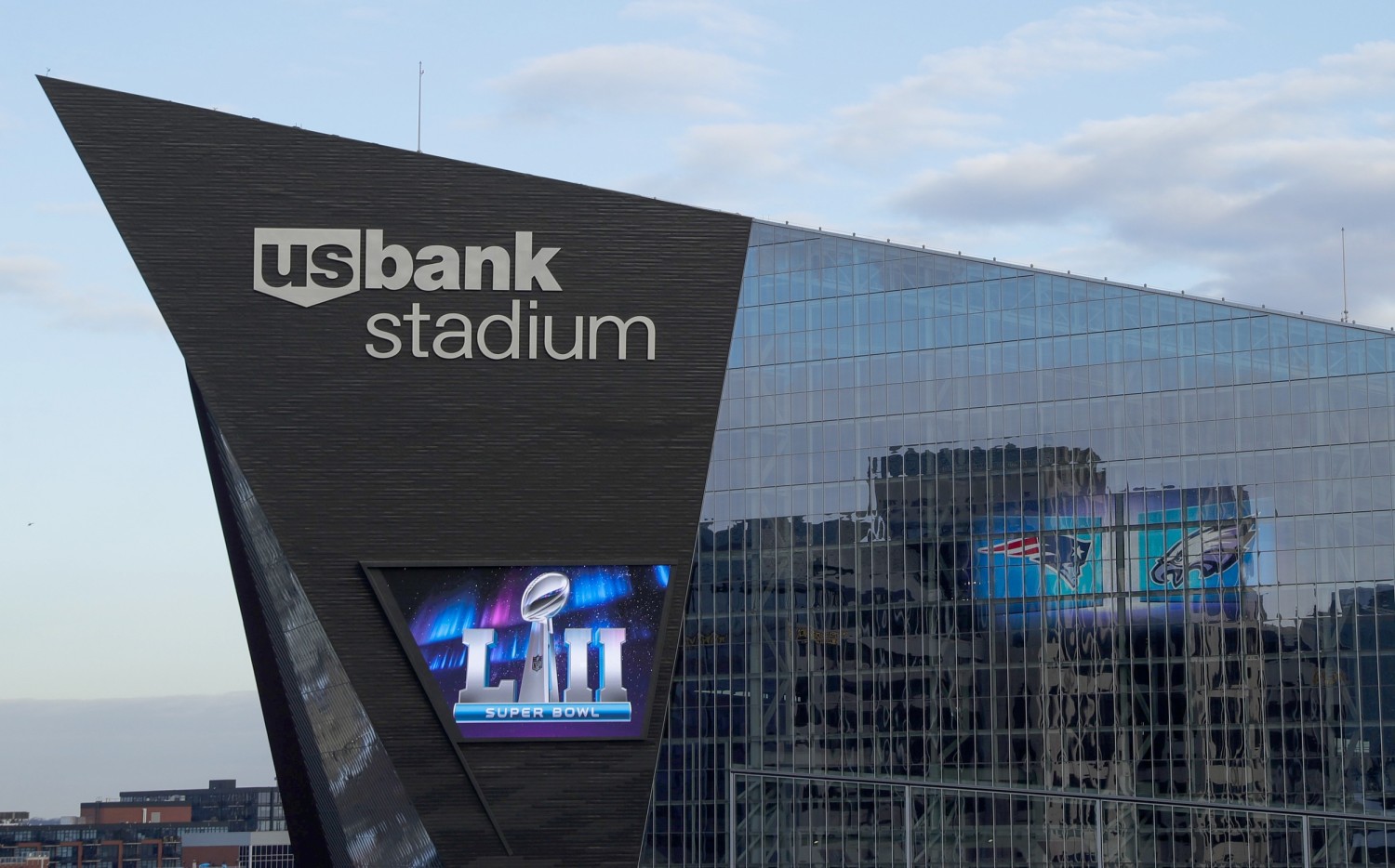 Here's who's buying Super Bowl tickets according to StubHub