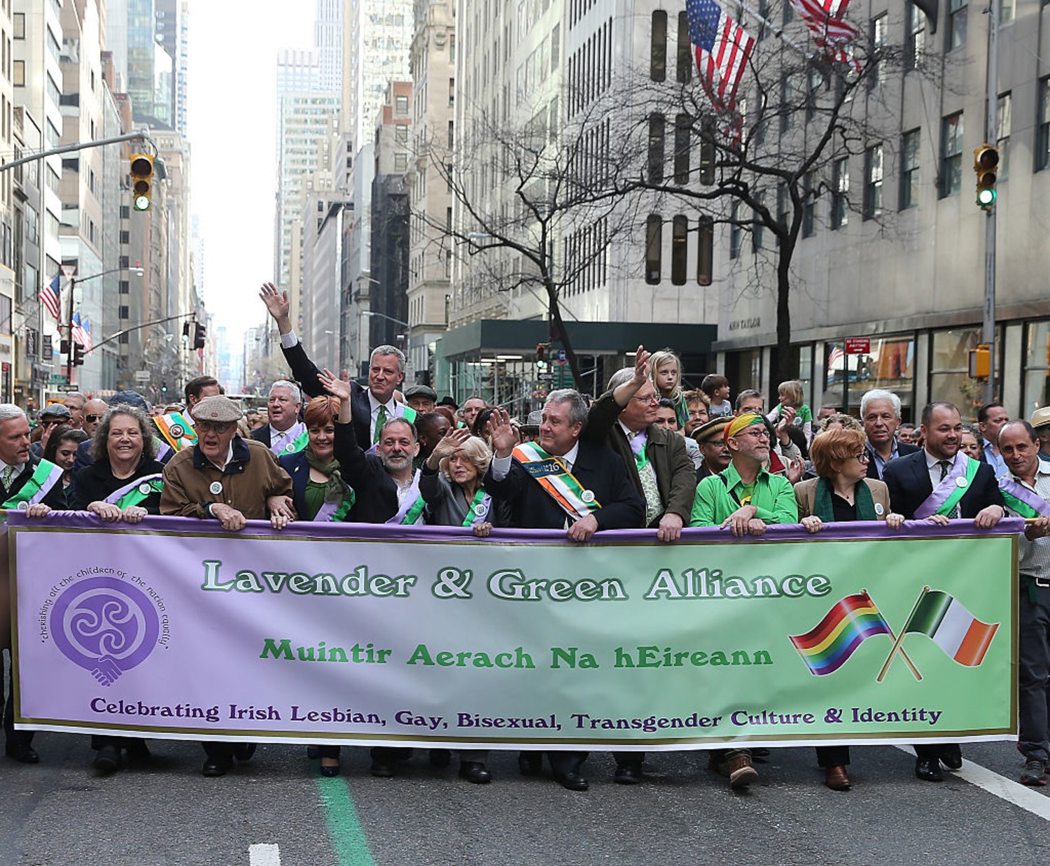 NYC St. Patrick's Day Parade: Mayor de Blasio marches