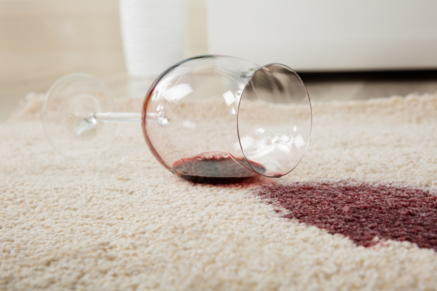 How To Remove Dried Blood Stains From Carpet With Baking Soda And Hydrogen  Peroxide 