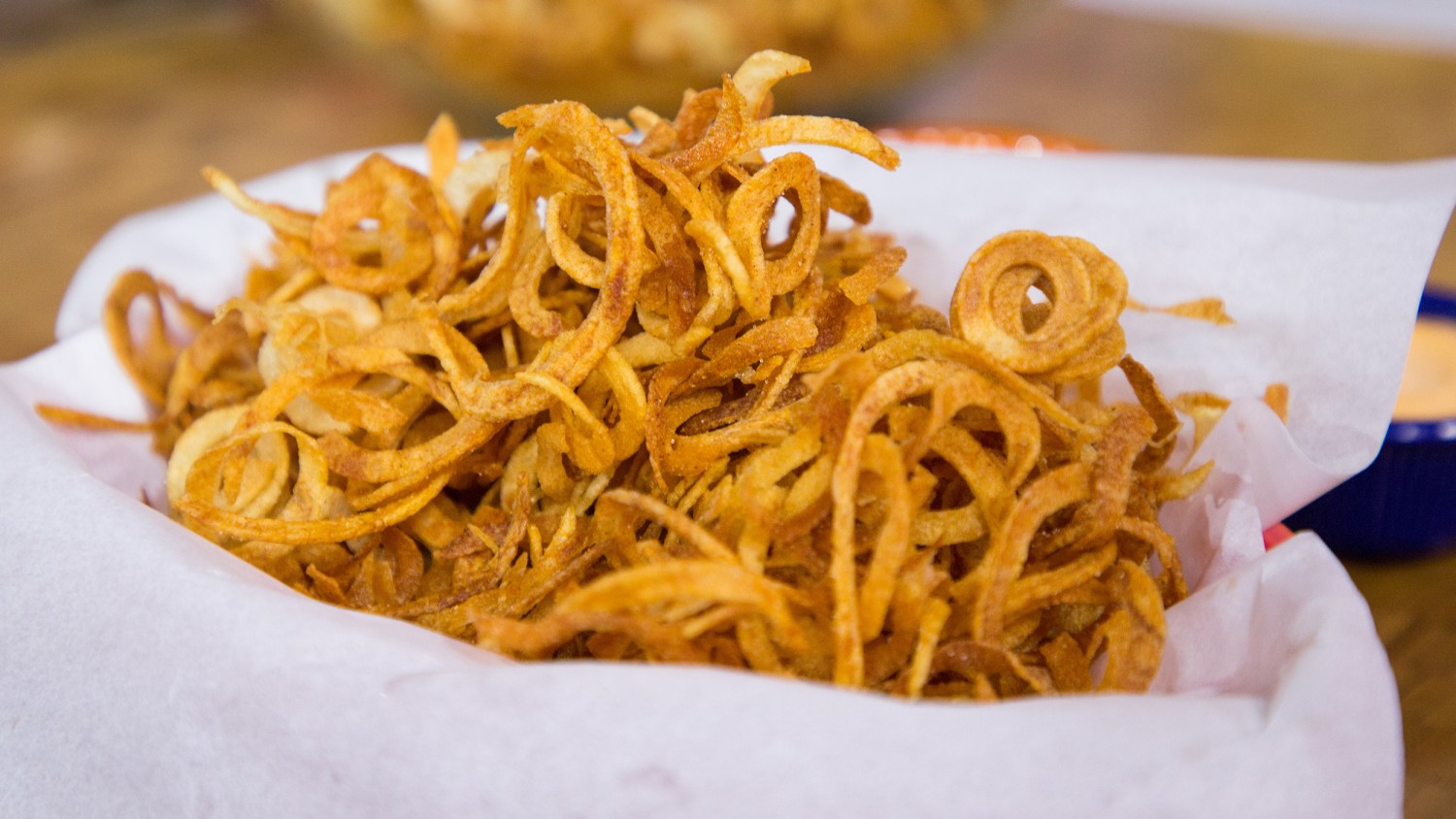 This Hack Allows You To Make Curly Fries Without A Spiralizer