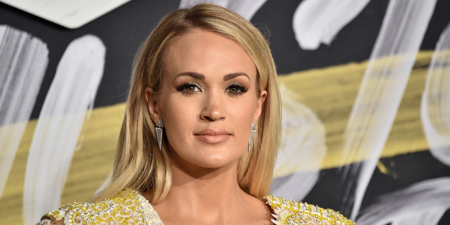 Carrie Underwood reveals she suffered heartbreaking family tragedy