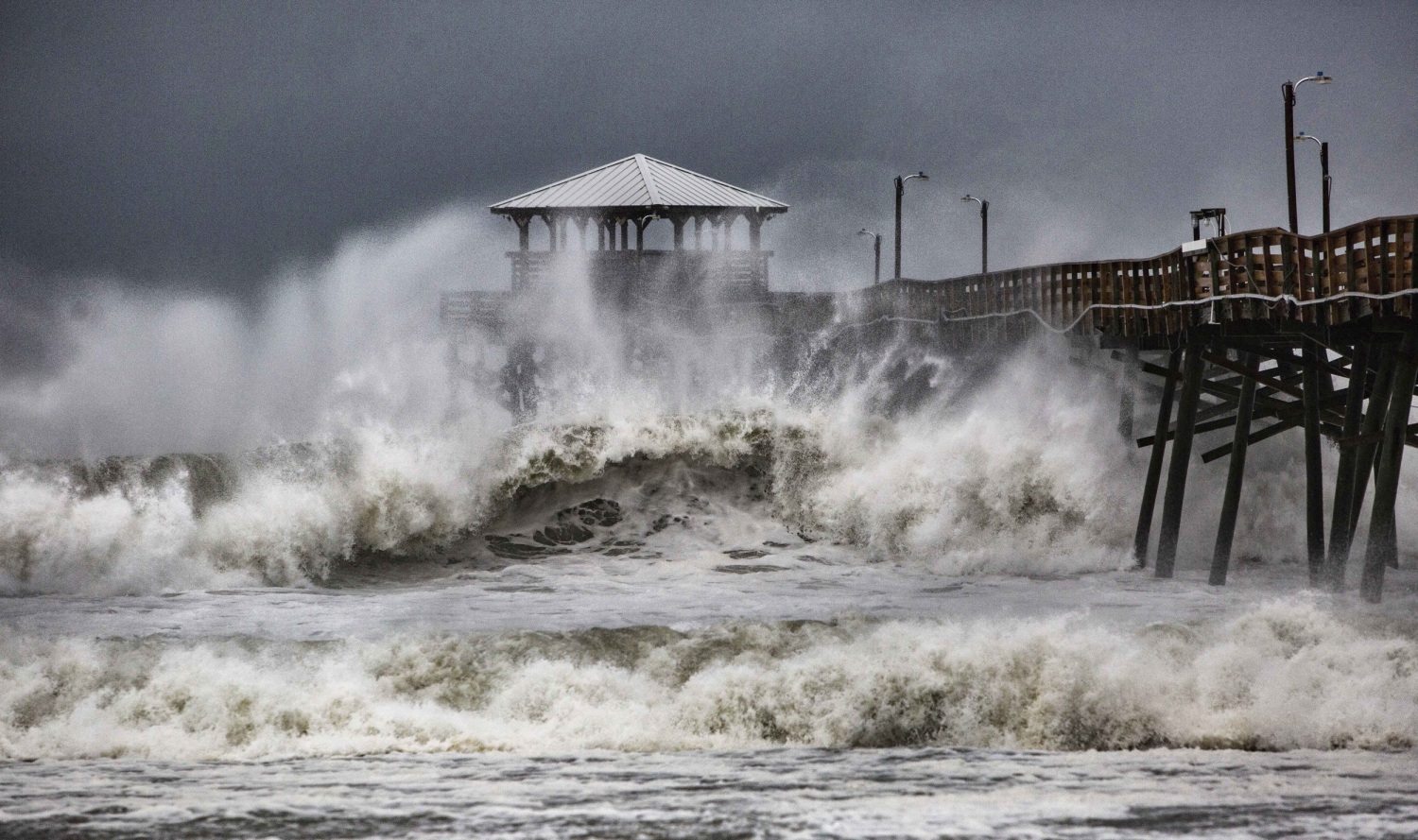 Strong winds are supersizing the ocean's biggest waves