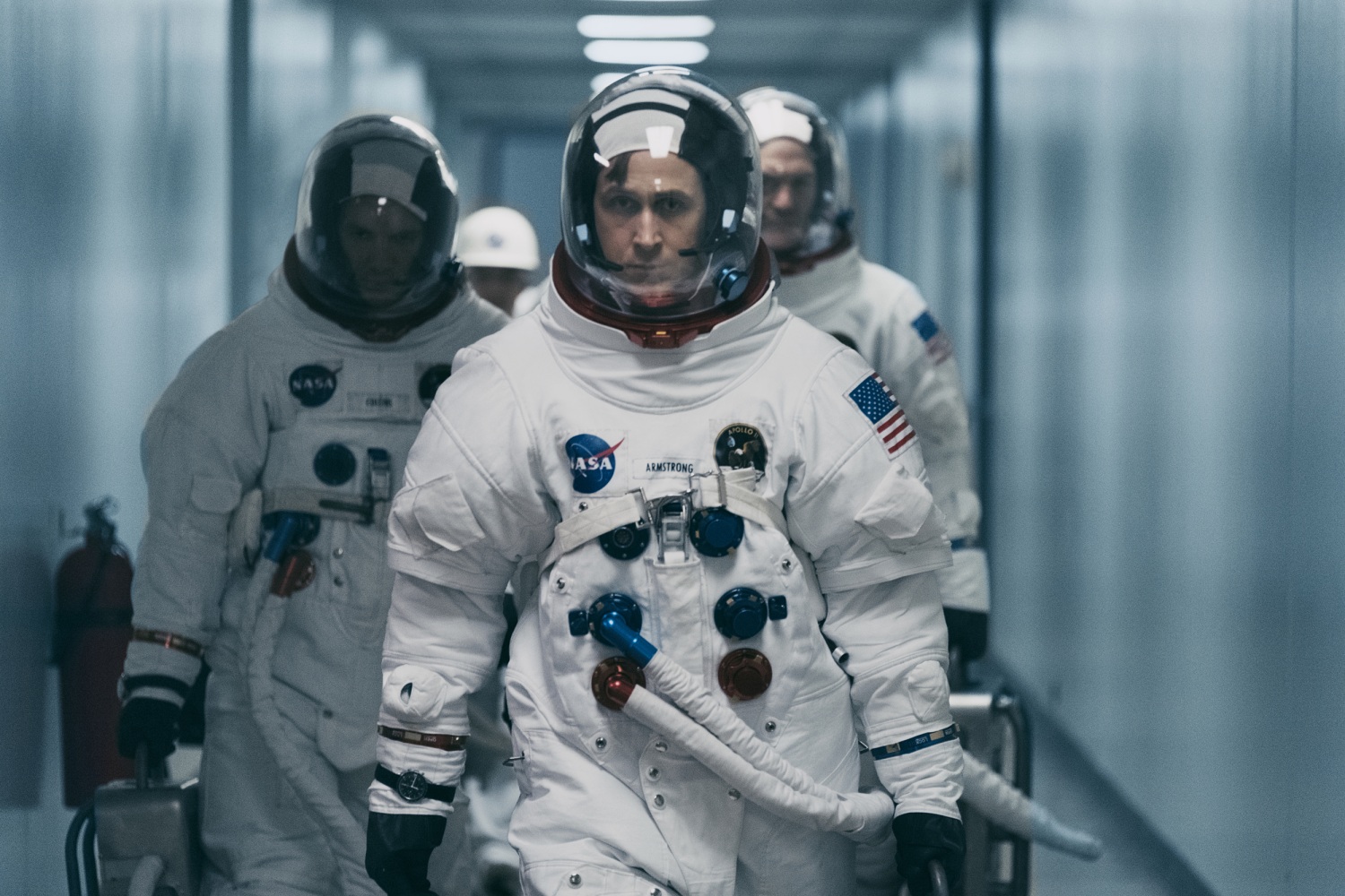 Ryan Gosling shoots for the moon in 'First Man' trailer