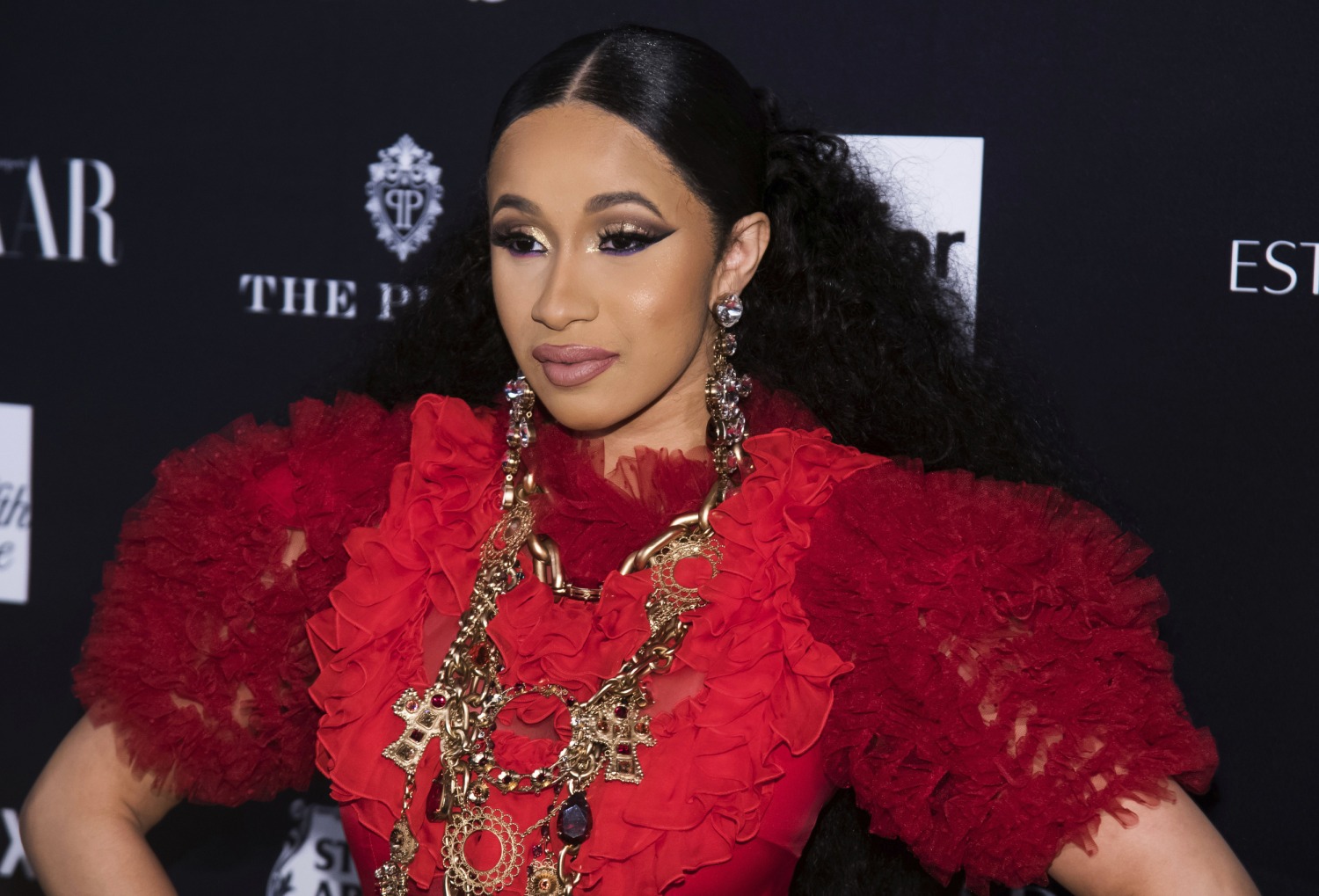 Cardi B fans get first look at the rapper's new red hairstyle