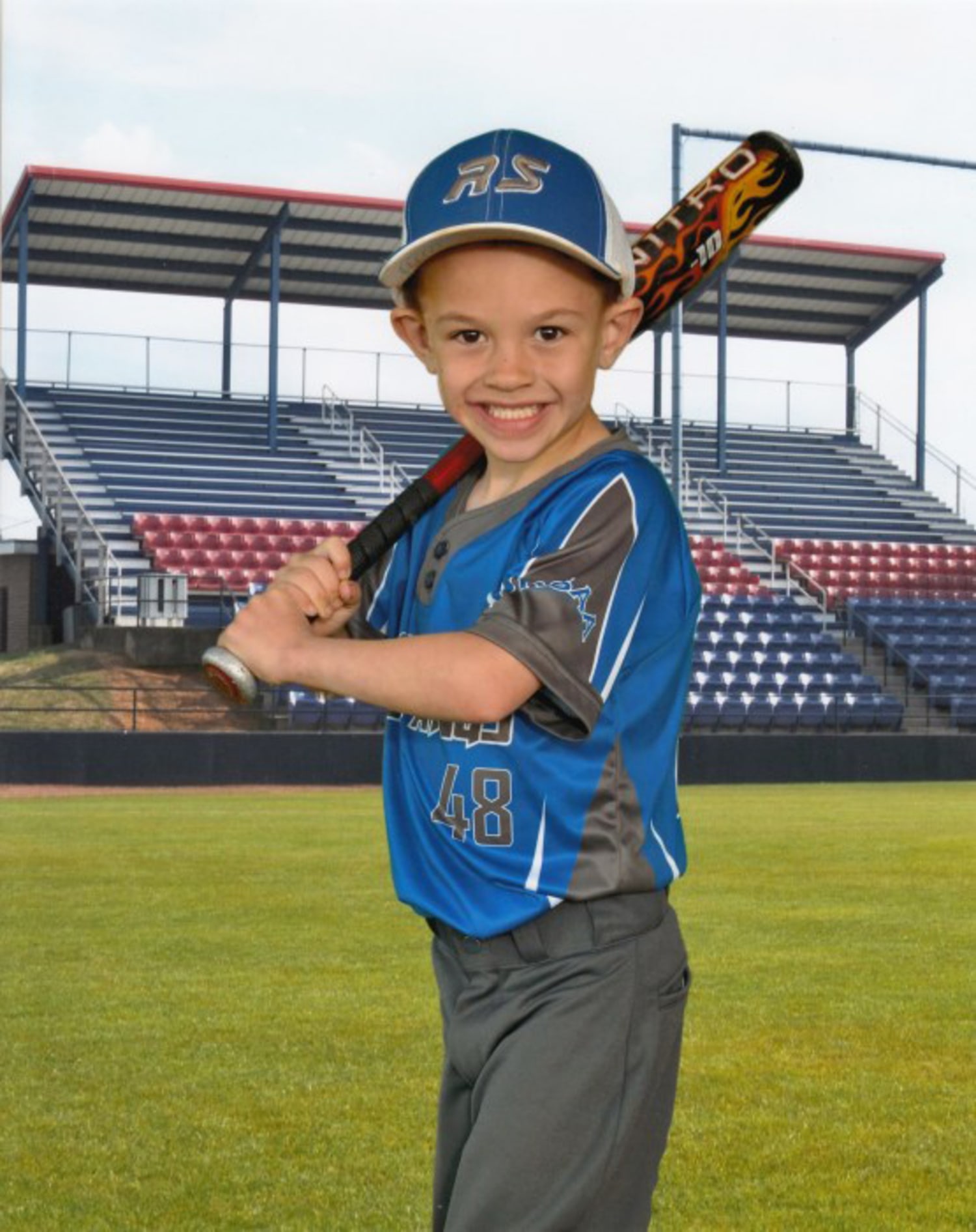 Georgia boy, 6, who had heart defect dies suddenly while taking pictures  with baseball teammates