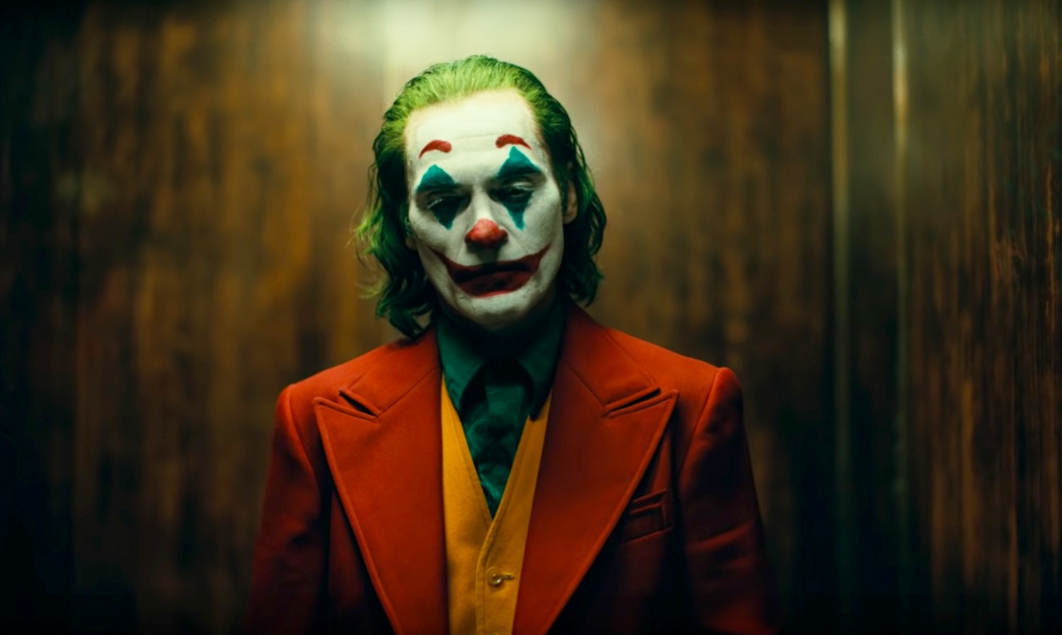 Creepy 'Joker' trailer released with Joaquin Phoenix starring as ...