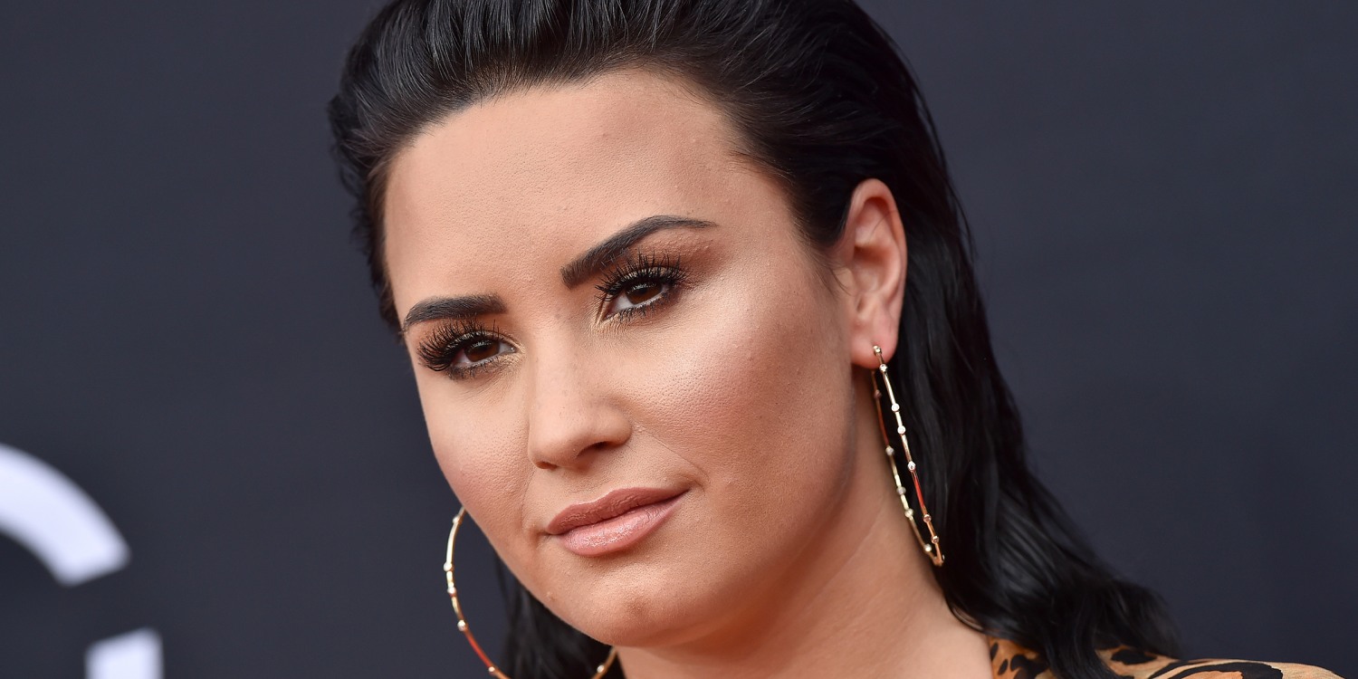 Demi Lovato says she's feeling 'high on life' in new body-positive post