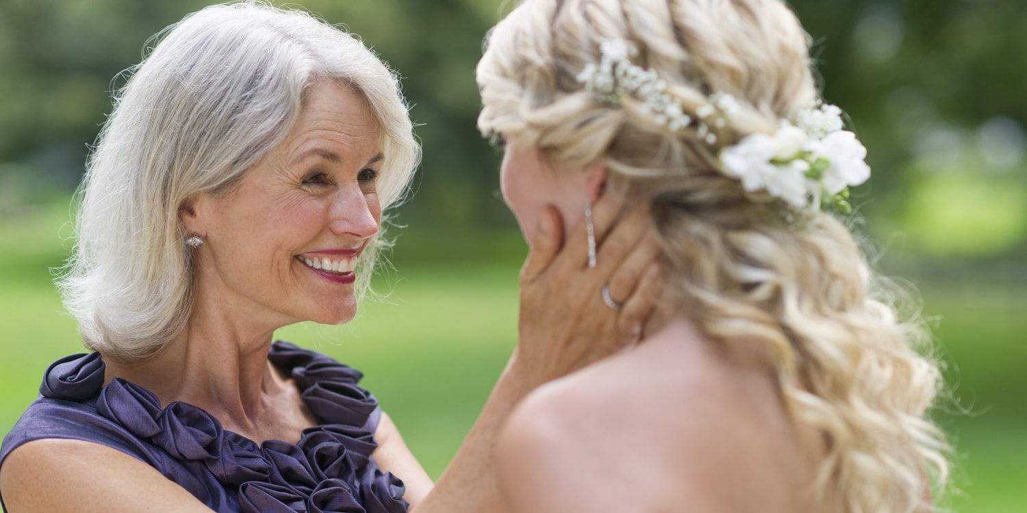 5 Valuable Marriage Lessons Brides Learned From Their Moms | Glamour