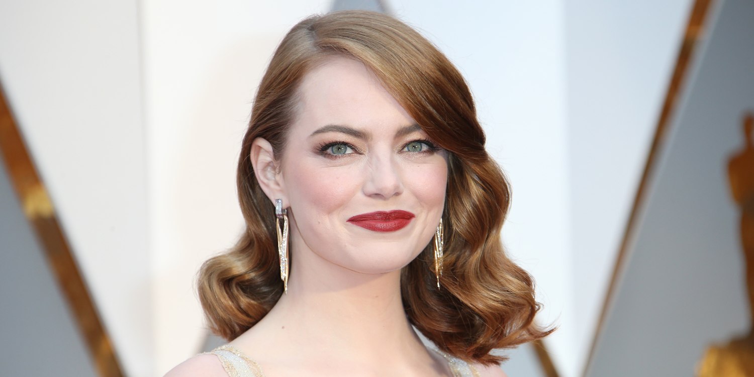 1500px x 750px - Emma Stone ditches red hair for brunette shade