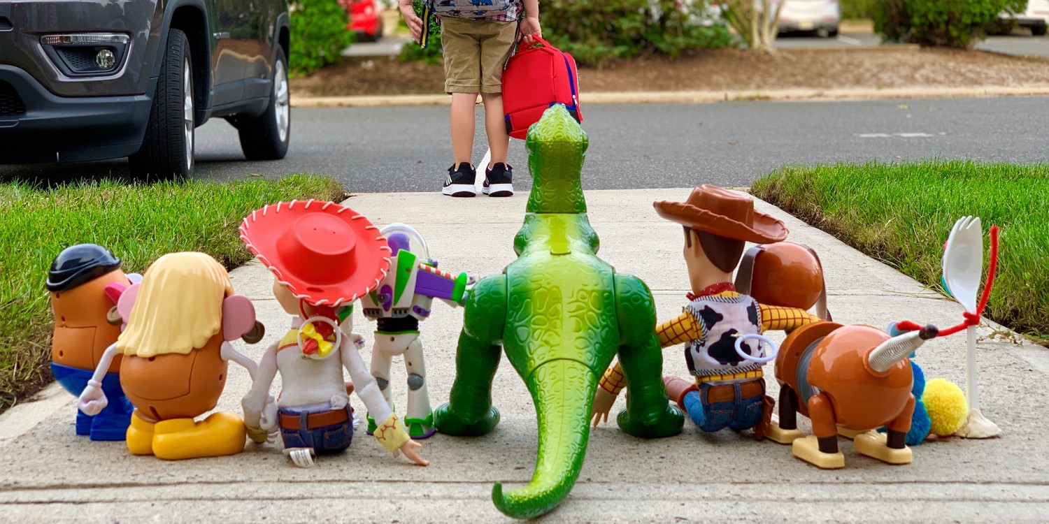 Parents Are Taking Toy Story Back To School Photos