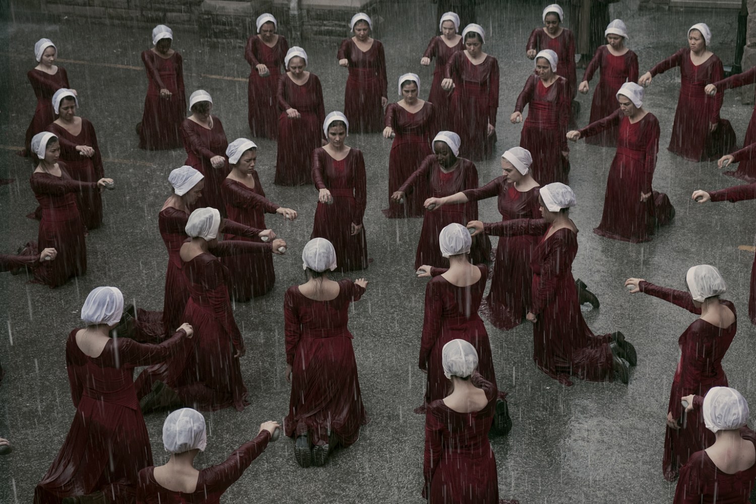 The handmaid's tale sales watch season 2