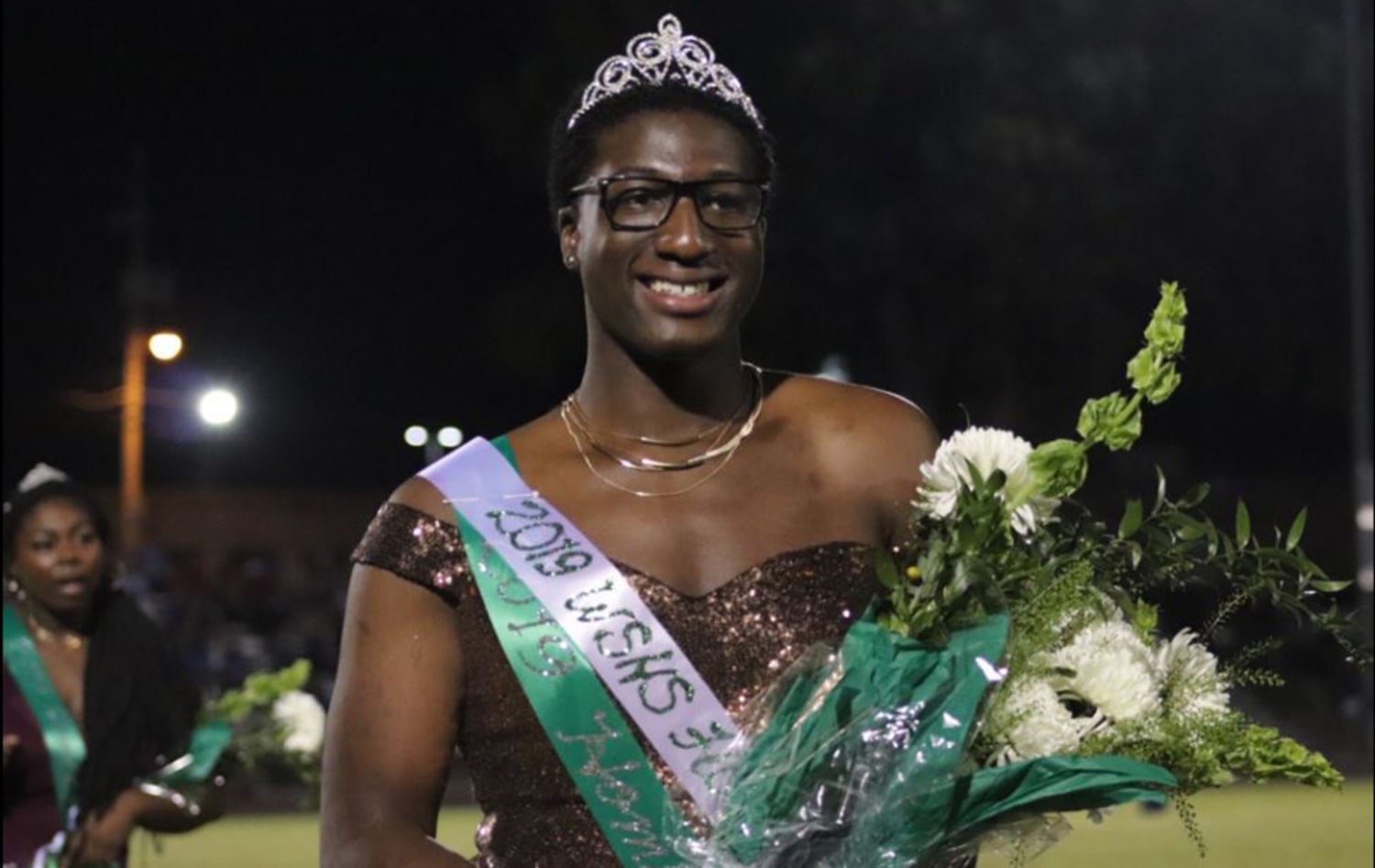 No more homecoming queen? Schools advised to consider