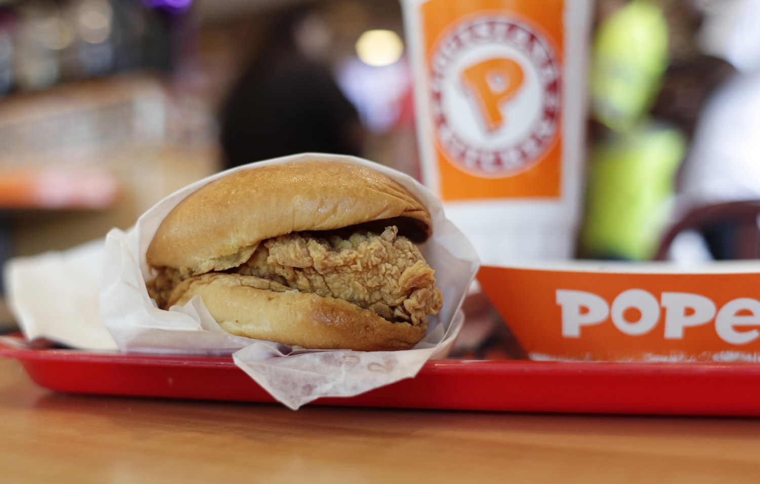 Popeyes chicken sandwich to return this weekend