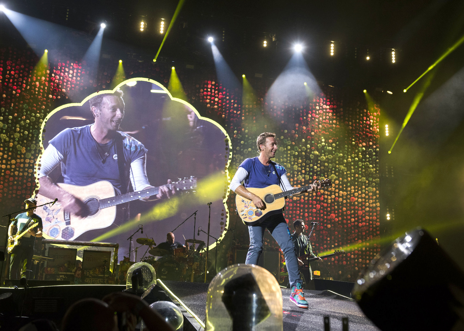 coldplay the scientist live outdoors coldplay the scientist live outdoors
