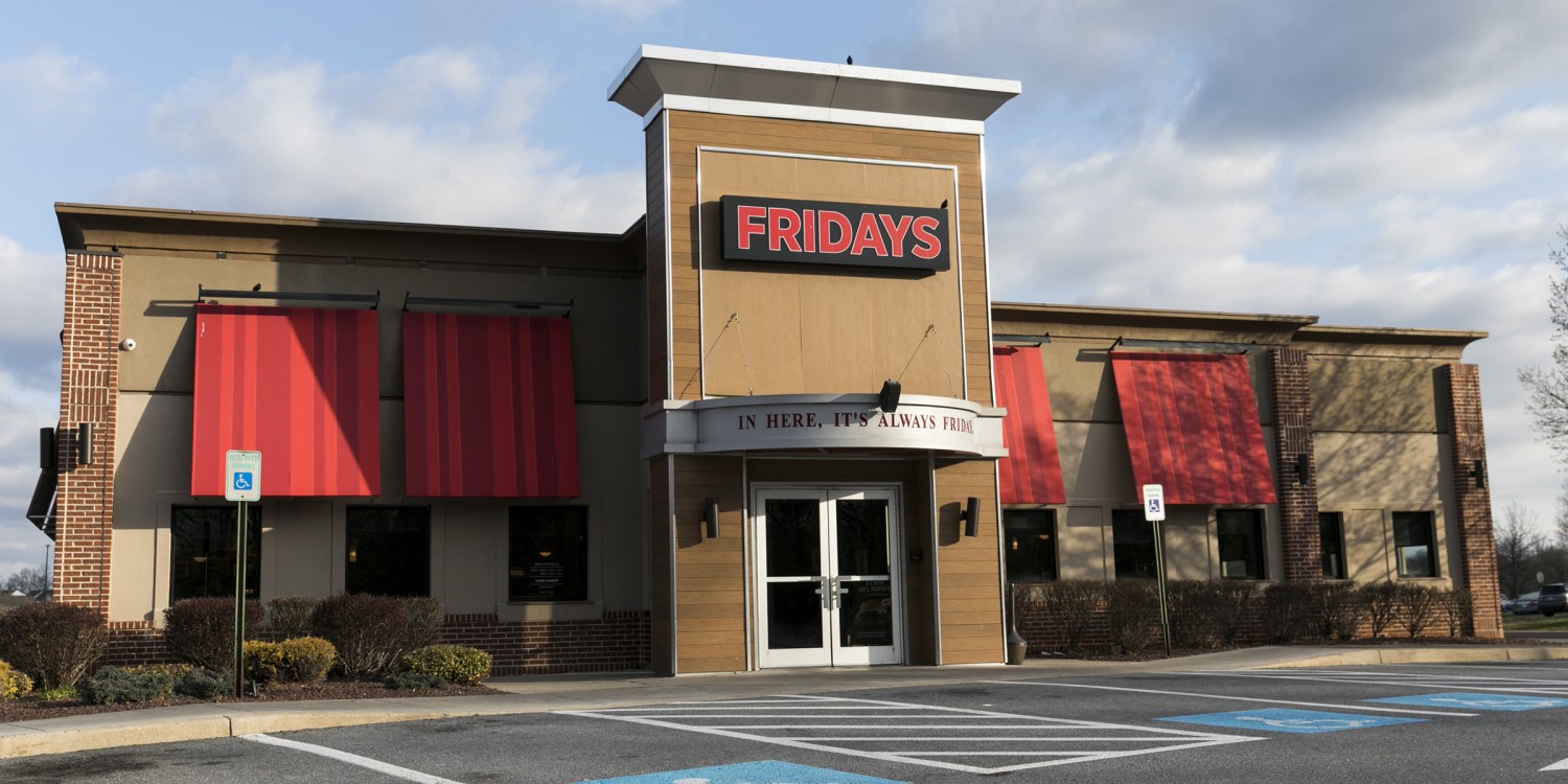 Friday's closes dozens restaurants amid slumping sales
