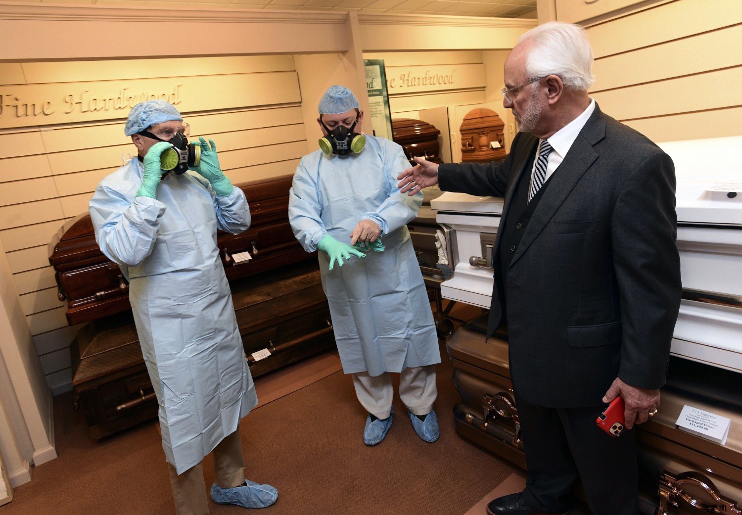 Hall of Famer Dawson deals with coronavirus as a mortician