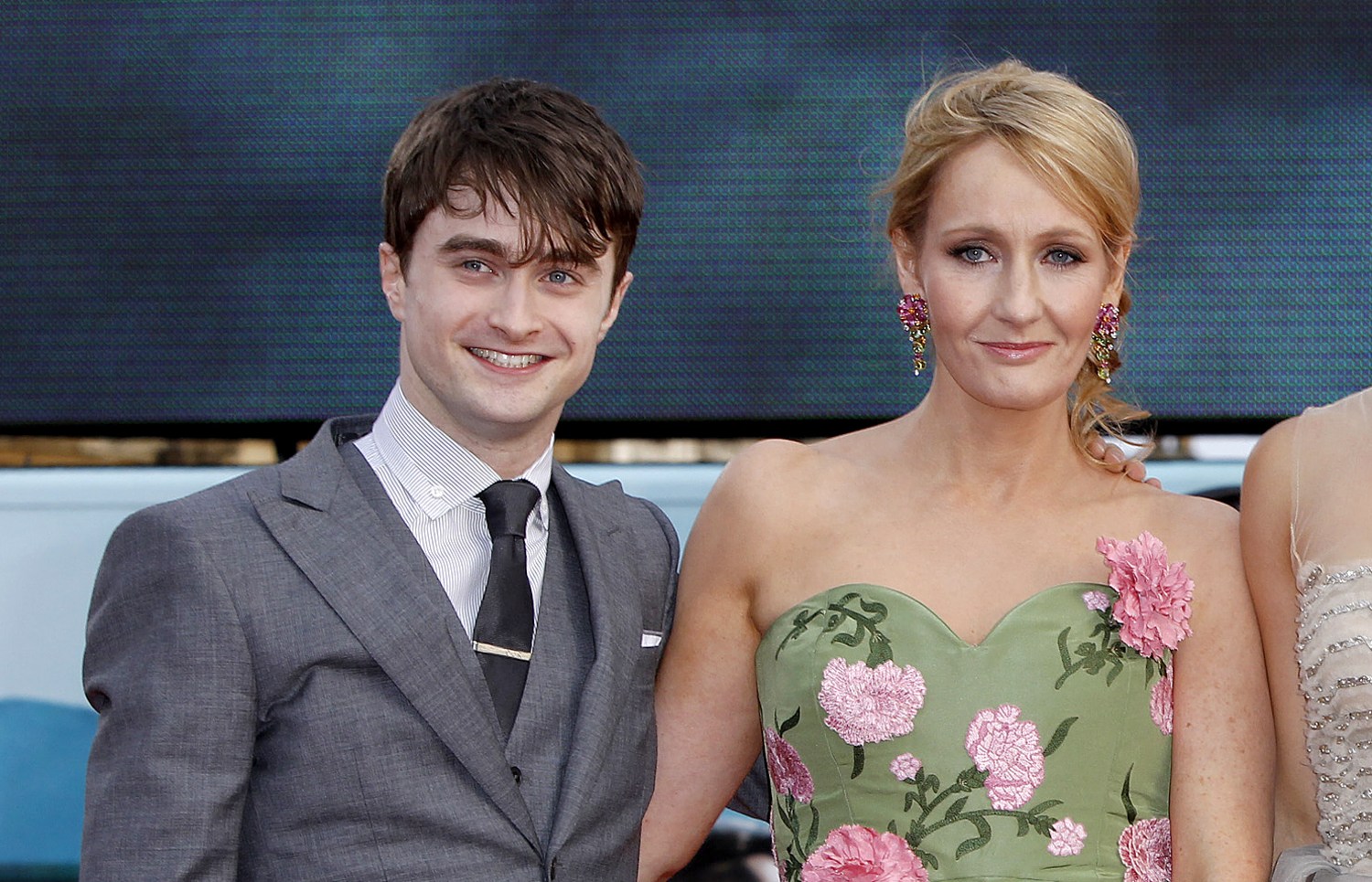 Transgender Women Are Women Daniel Radcliffe Clashes With J K Rowling