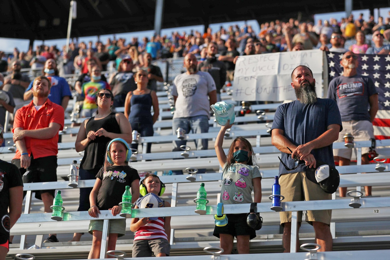 Sports fans pack Minneapolis on Saturday night