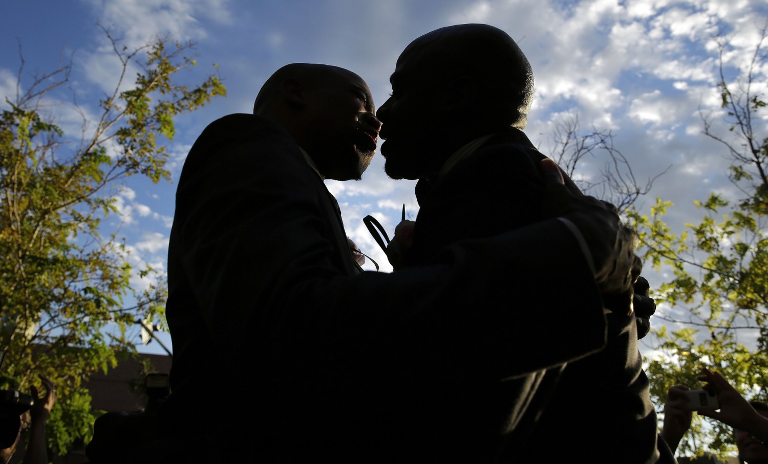 Nevada becomes first state to recognize gay marriage in state constitution image