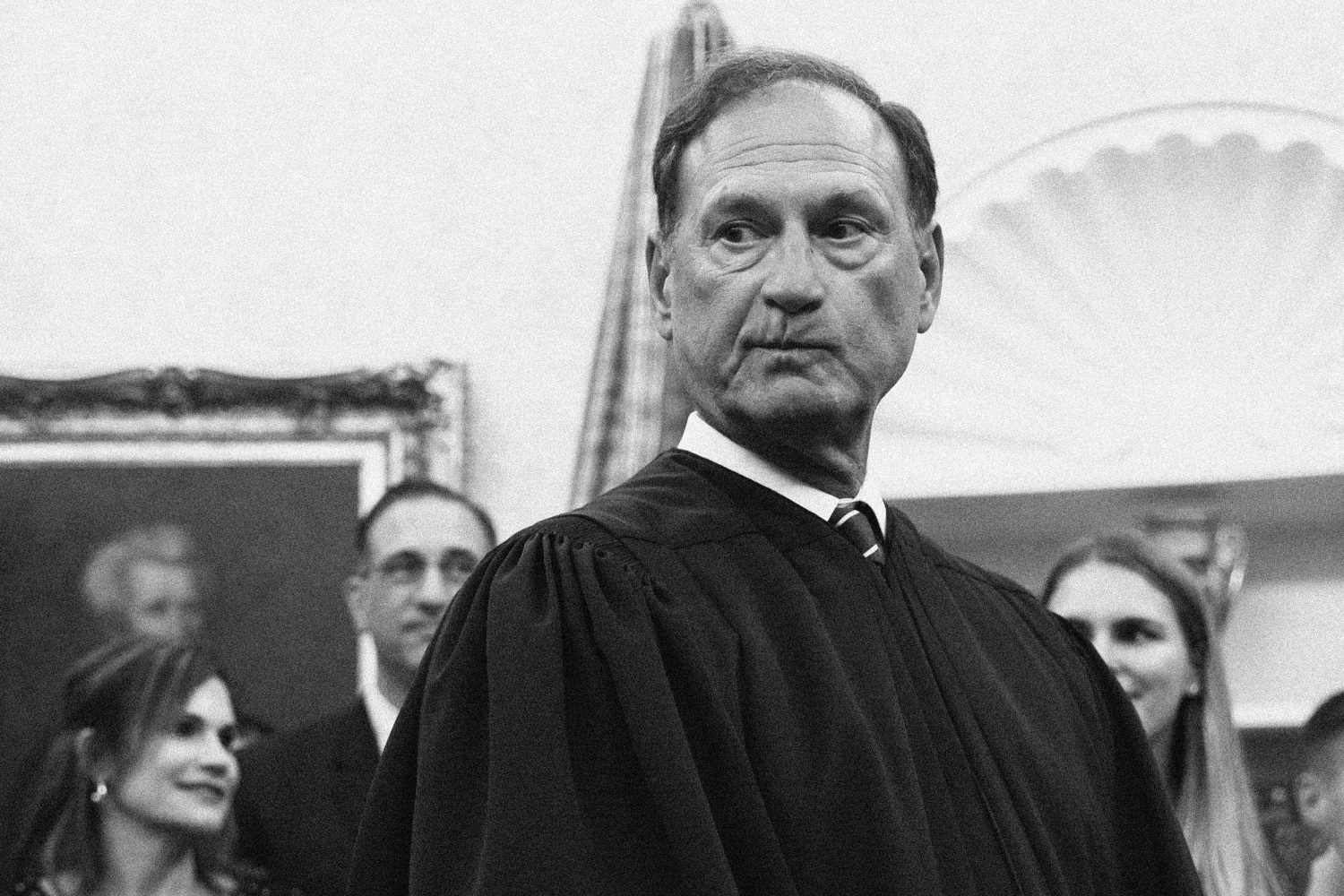 Supreme Court Justice Alito s Federalist Society speech shows how political the court will get
