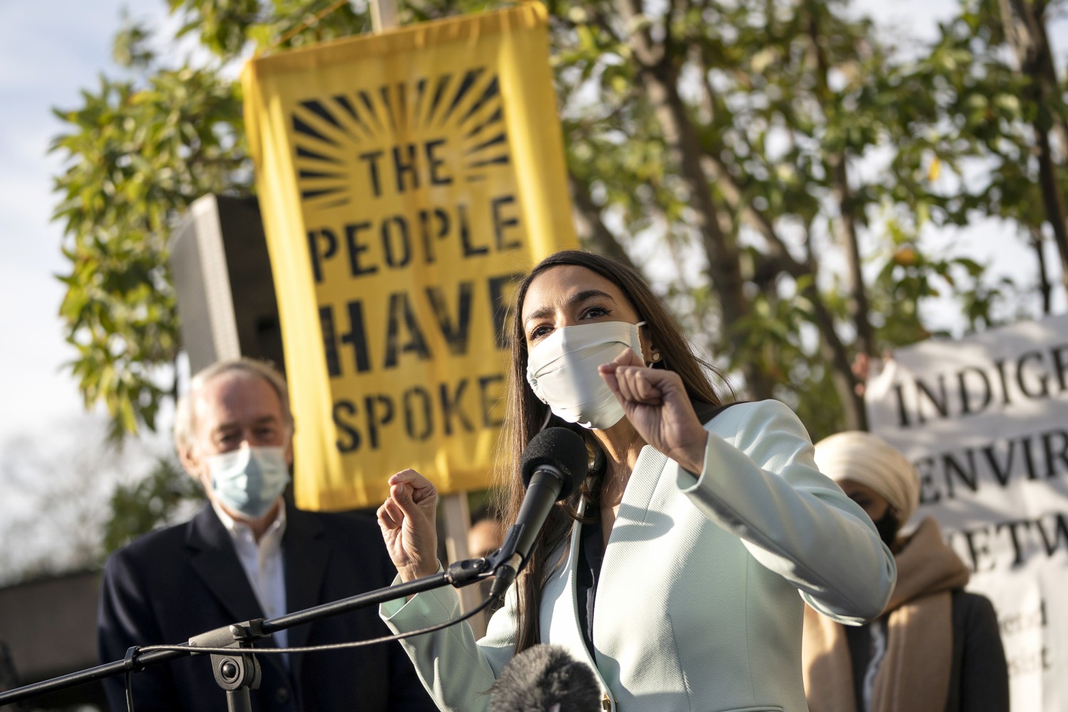 Ocasio cortez justice democrats shop