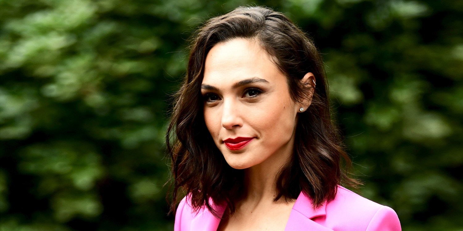 Gal Gadot shares pic of husband and daughters Maya and Alma