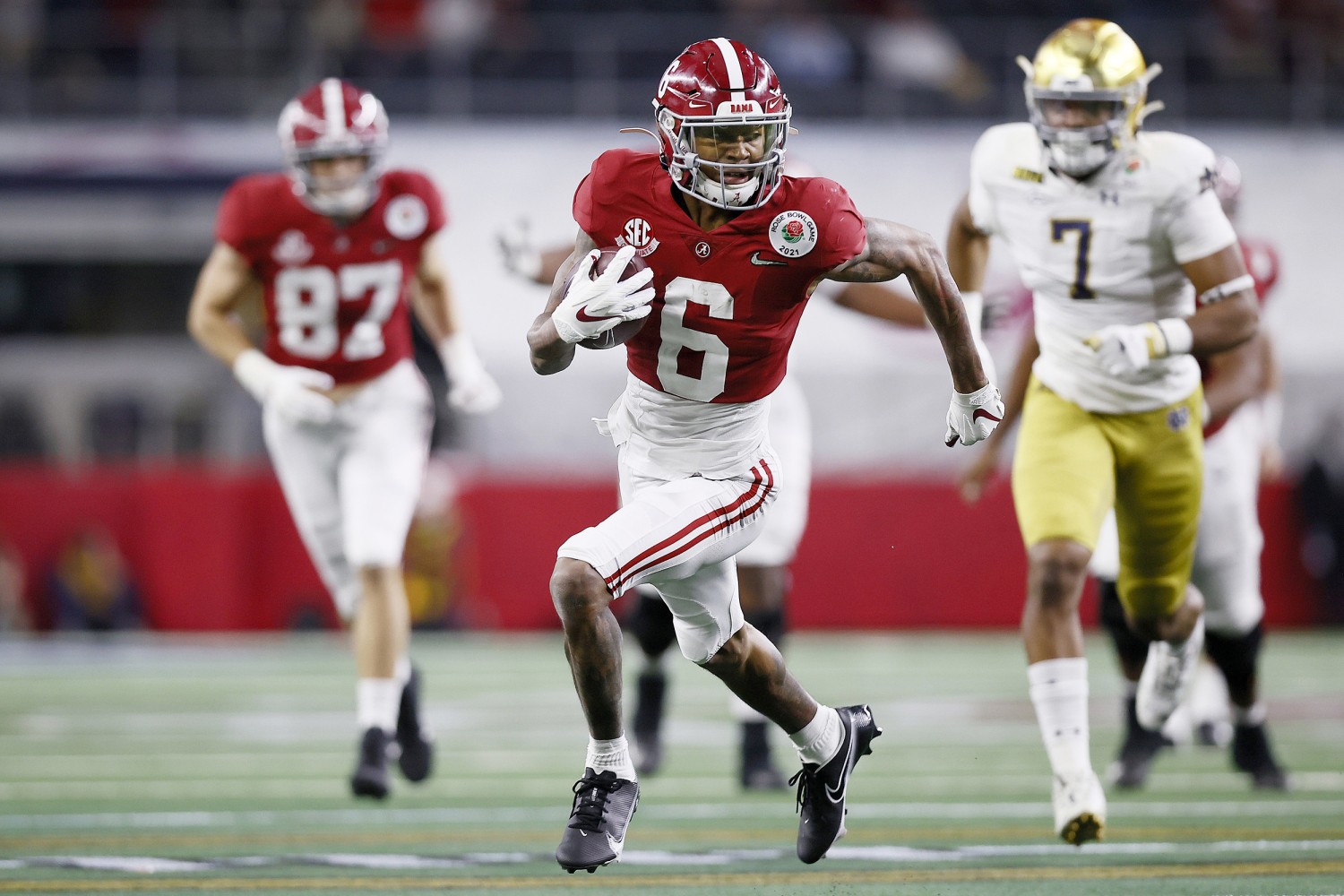 Heisman Trophy, national title, Super Bowl winner: Devonta Smith