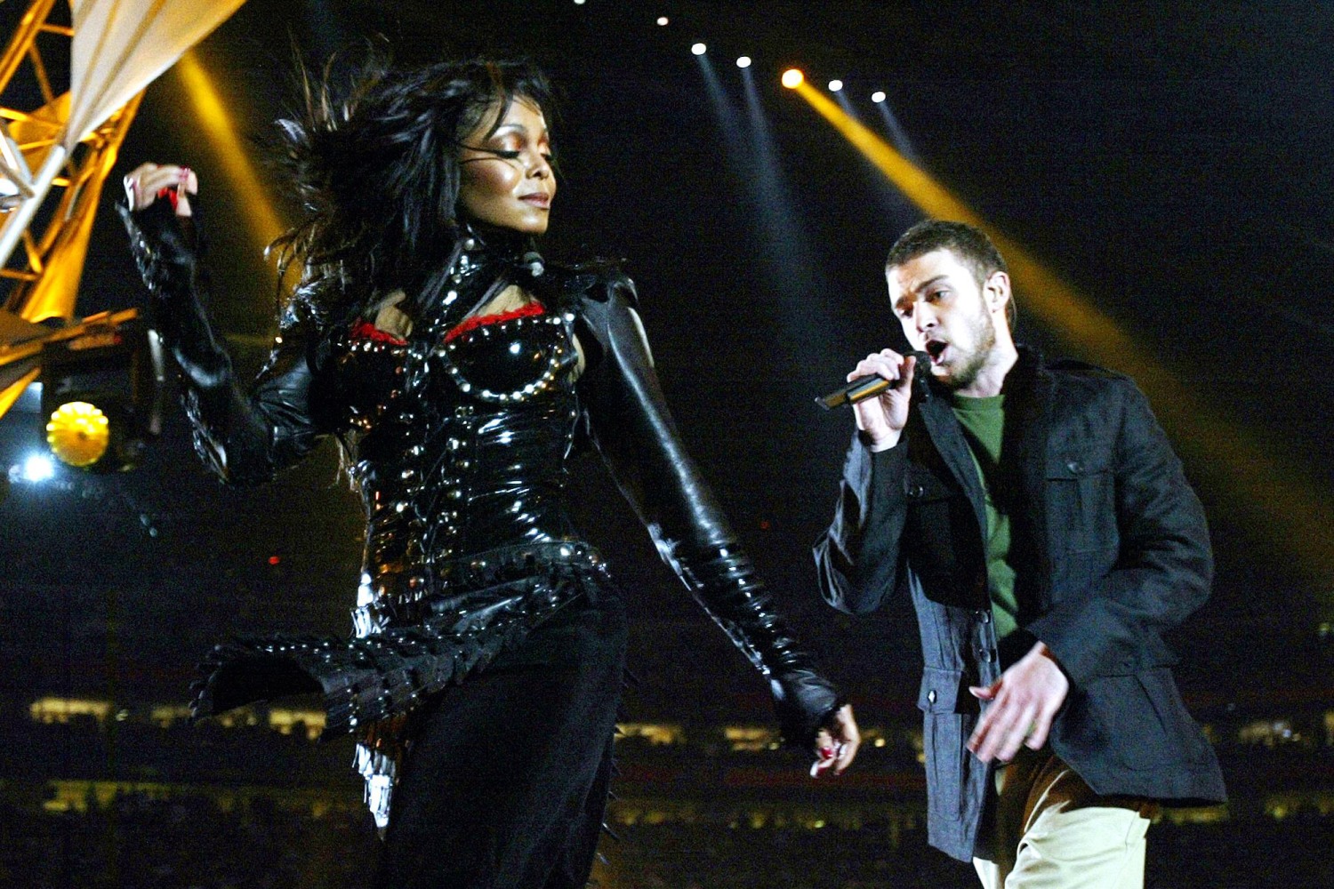 Justin Timberlake Apologizes To Britney Spears & Janet Jackson — Read –  Hollywood Life