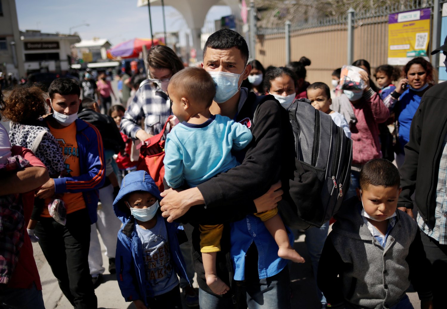 Southwest border crossings on pace for 