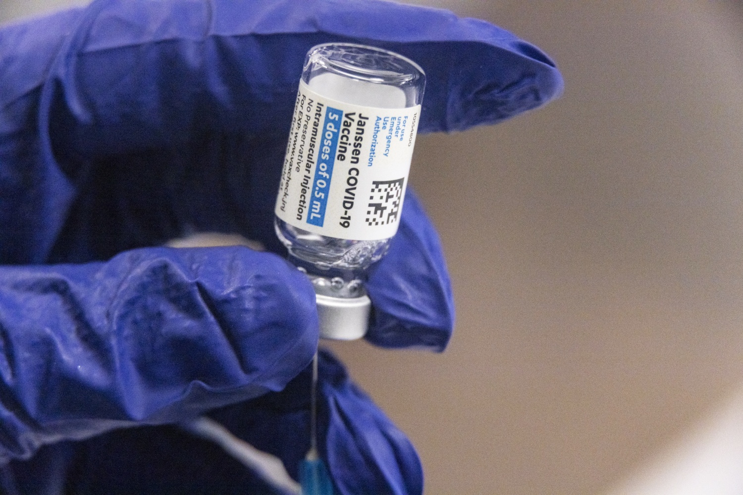 Johnson Johnson Vaccine Remains On Pause As Cdc Panel Requests More Information