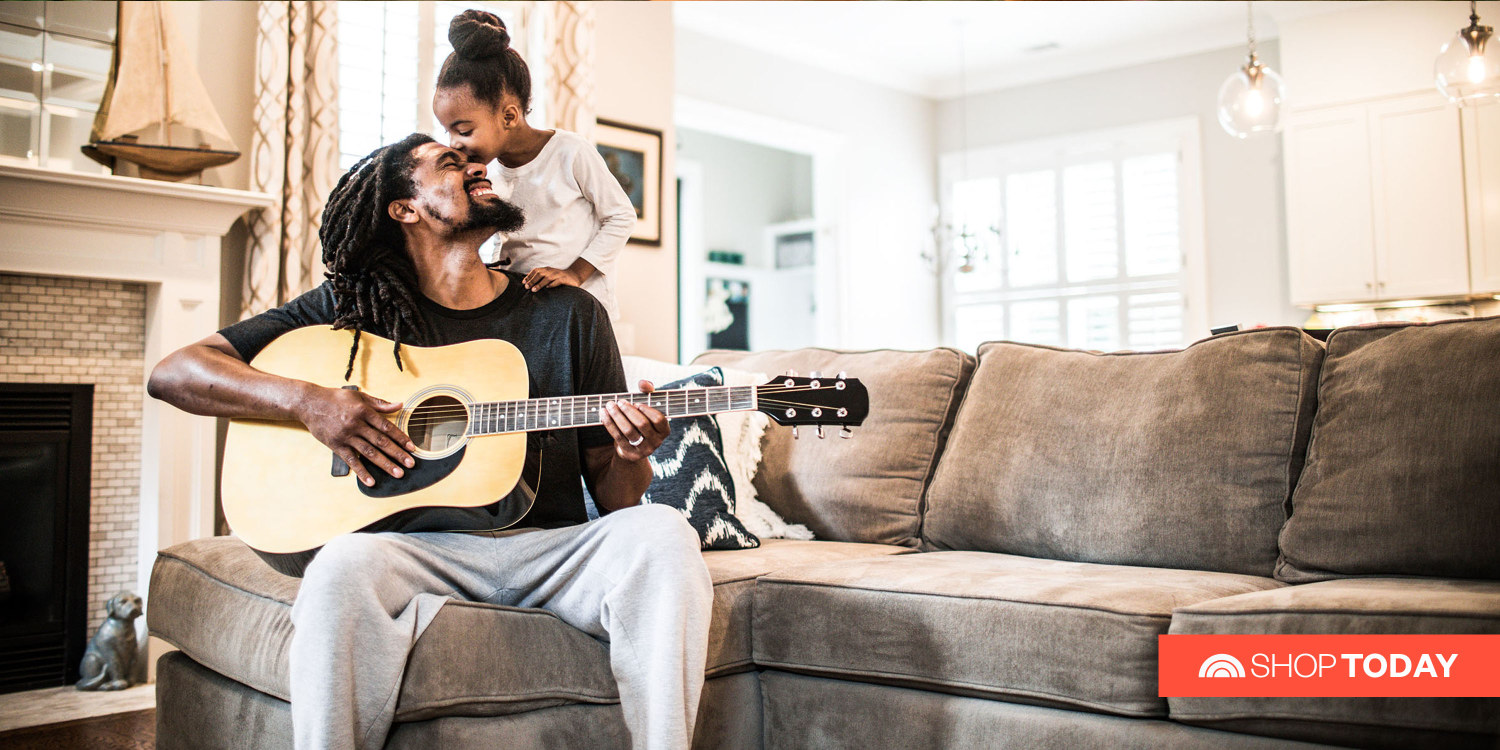 Best couch on sale acoustic guitar